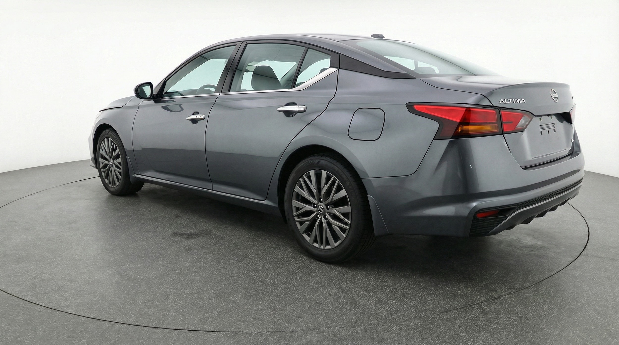 Thumbnail: 2025 Nissan Altima - 5