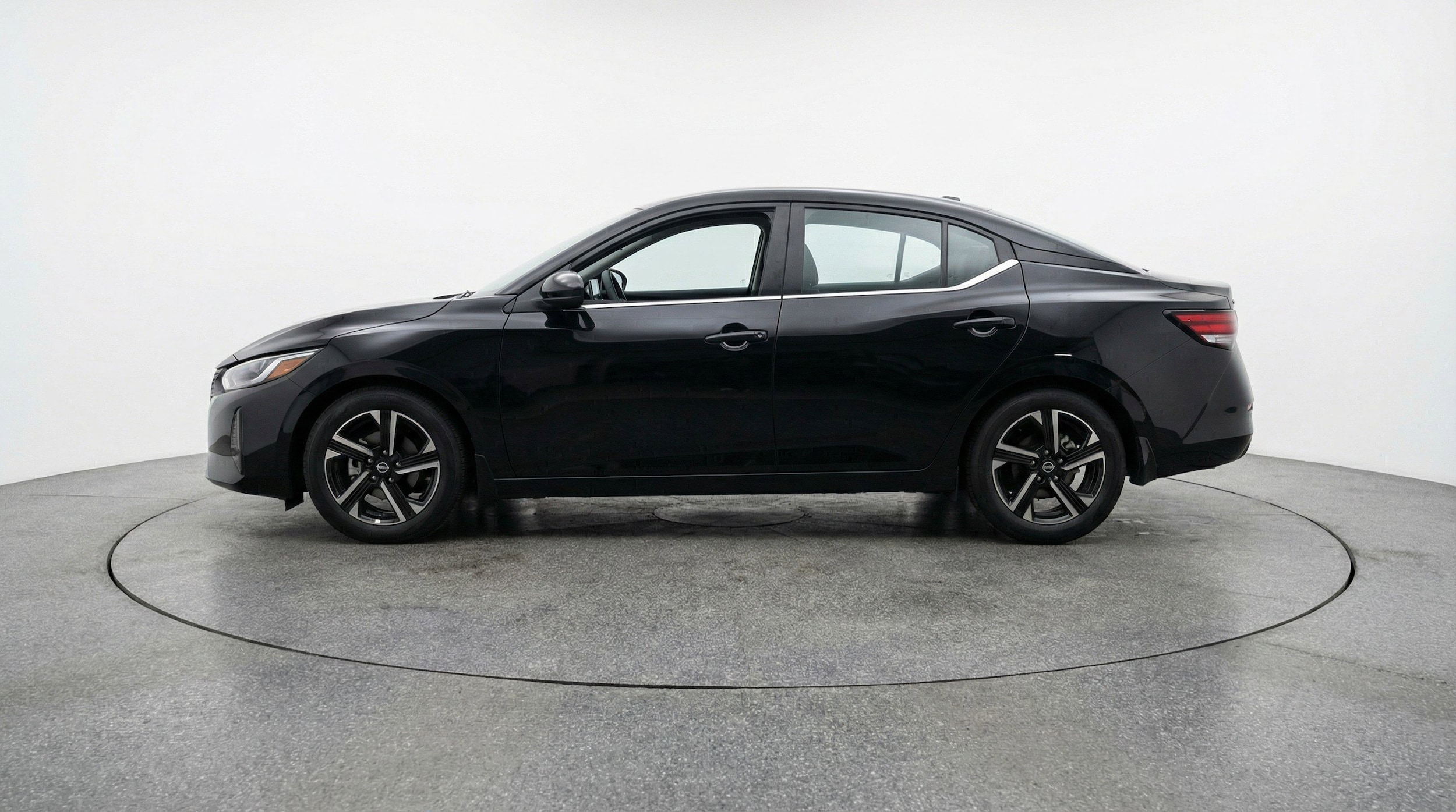 Thumbnail: 2025 Nissan Sentra - 5