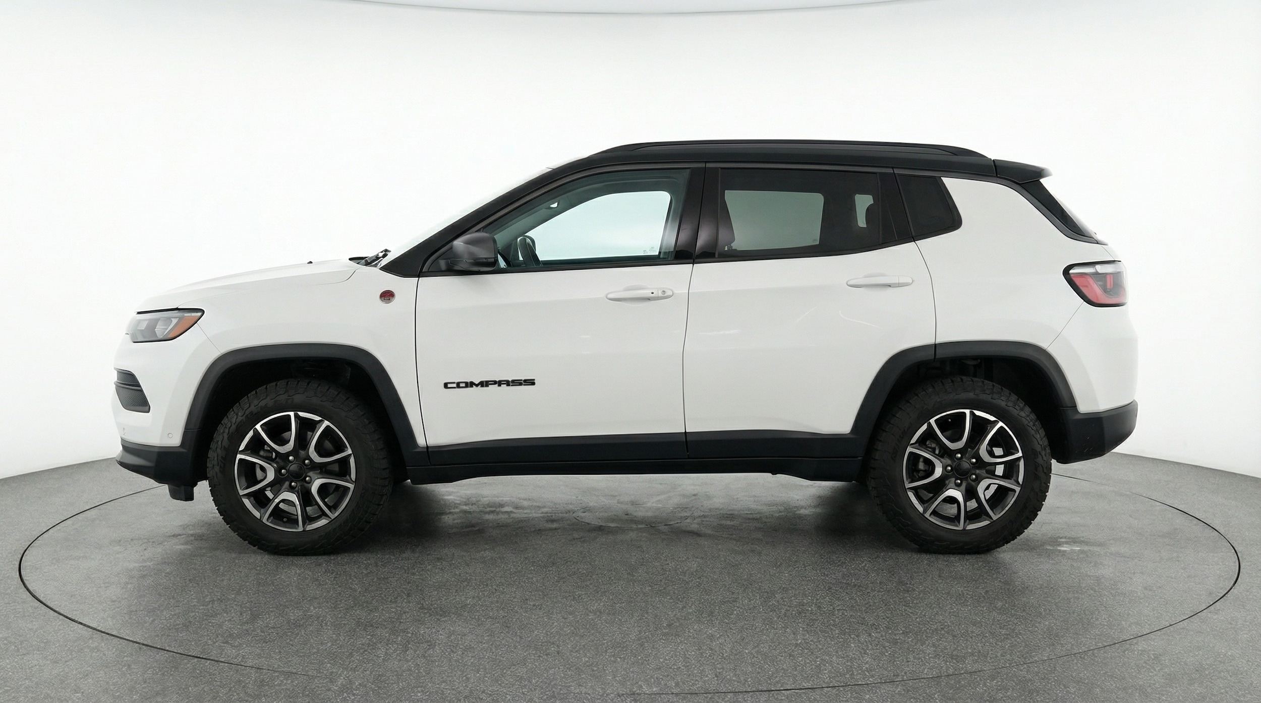 Thumbnail: 2025 Jeep Compass - 4