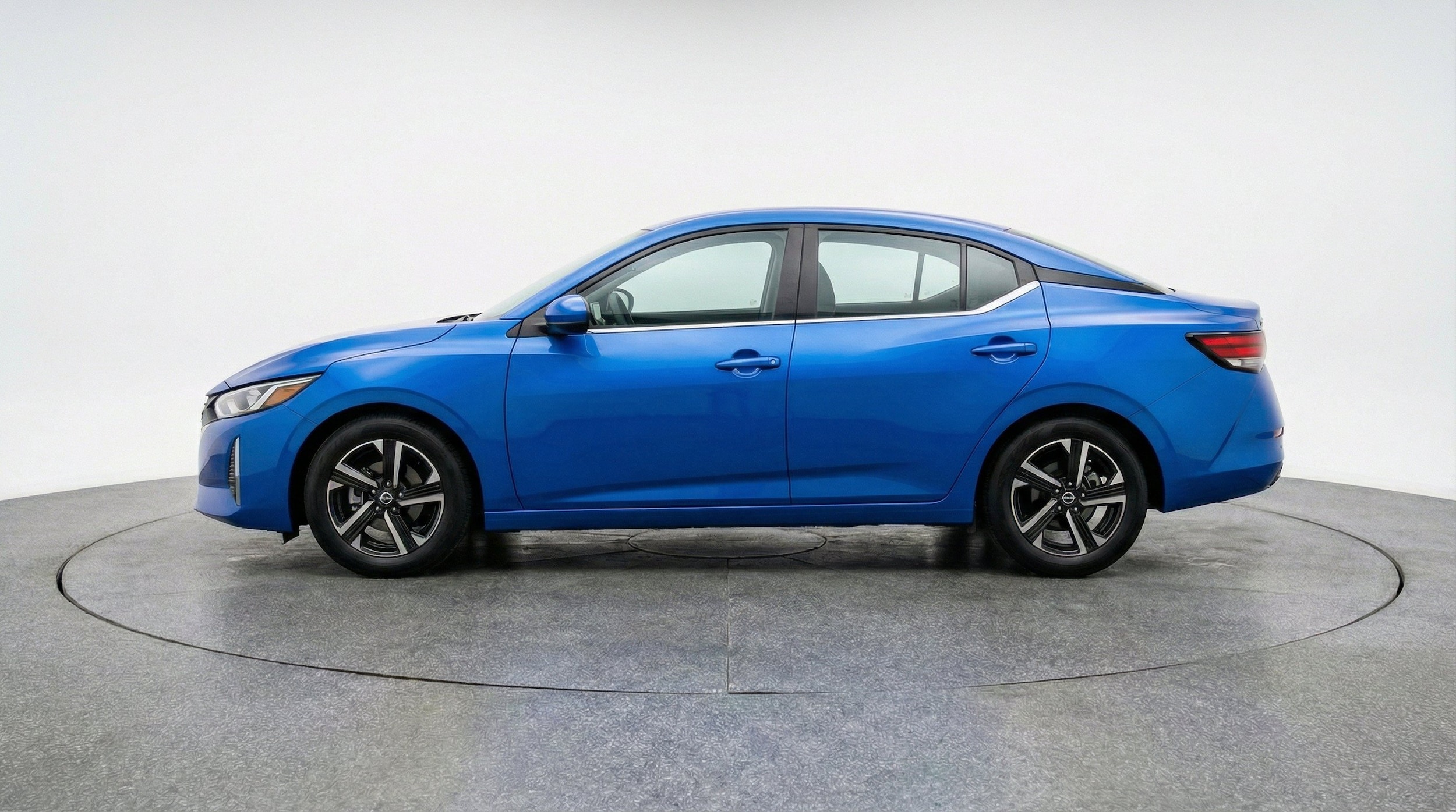 Thumbnail: 2025 Nissan Sentra - 5