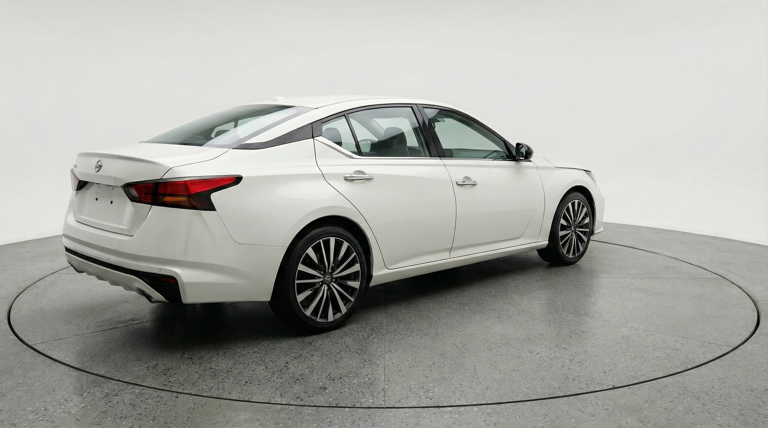Thumbnail: 2025 Nissan Altima - 9