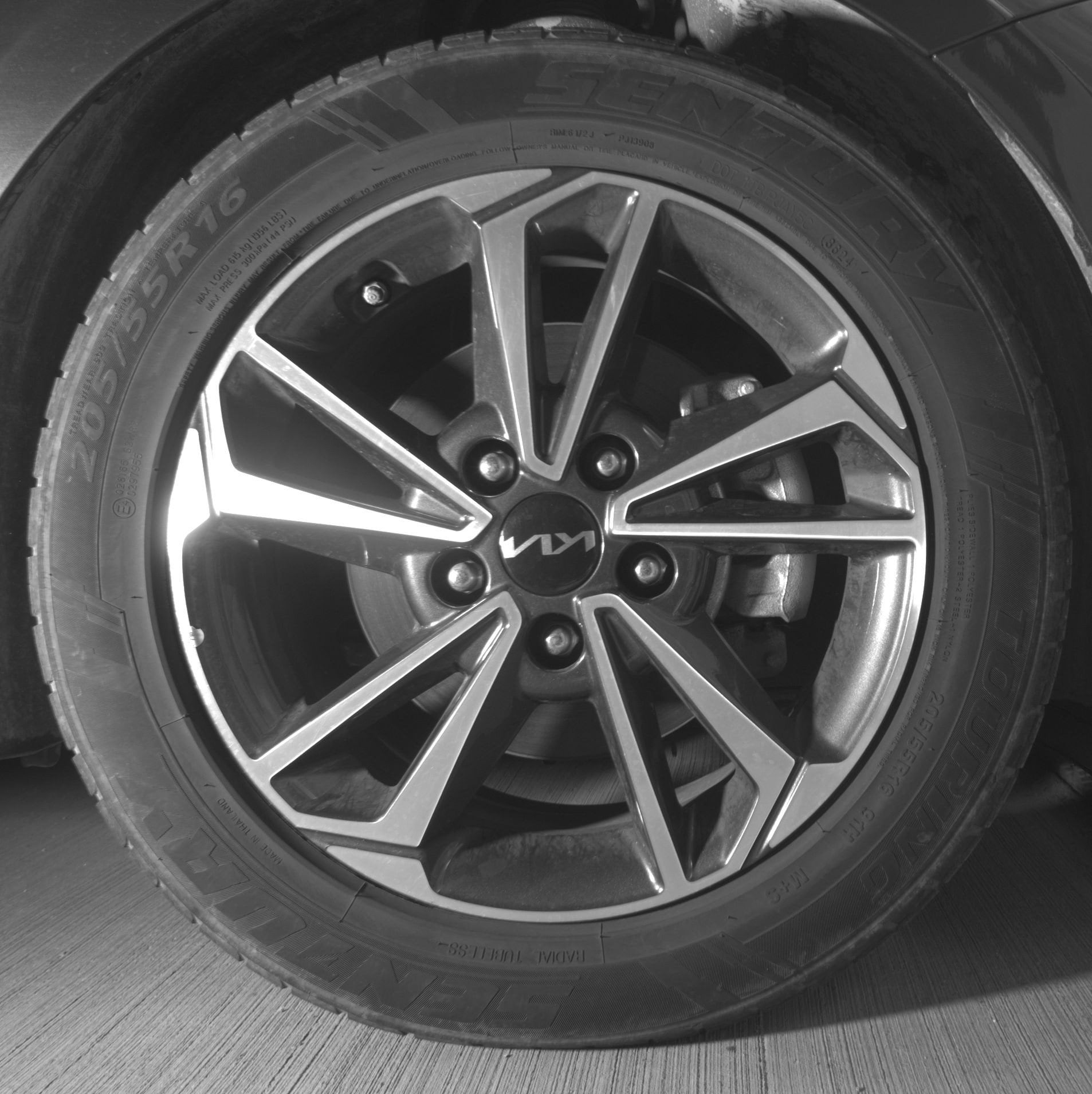 Thumbnail: 2024 Kia Forte - 18