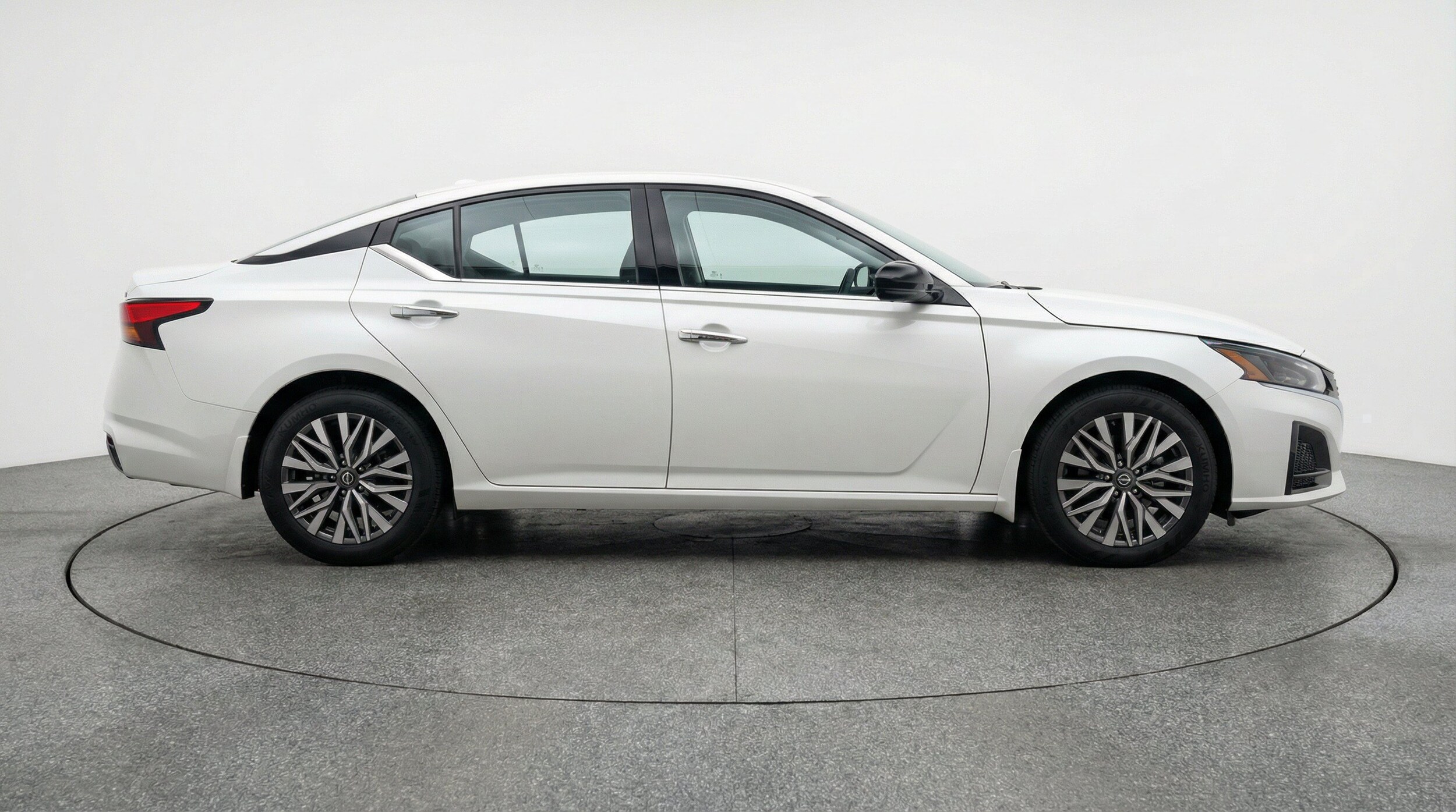 Thumbnail: 2025 Nissan Altima - 11