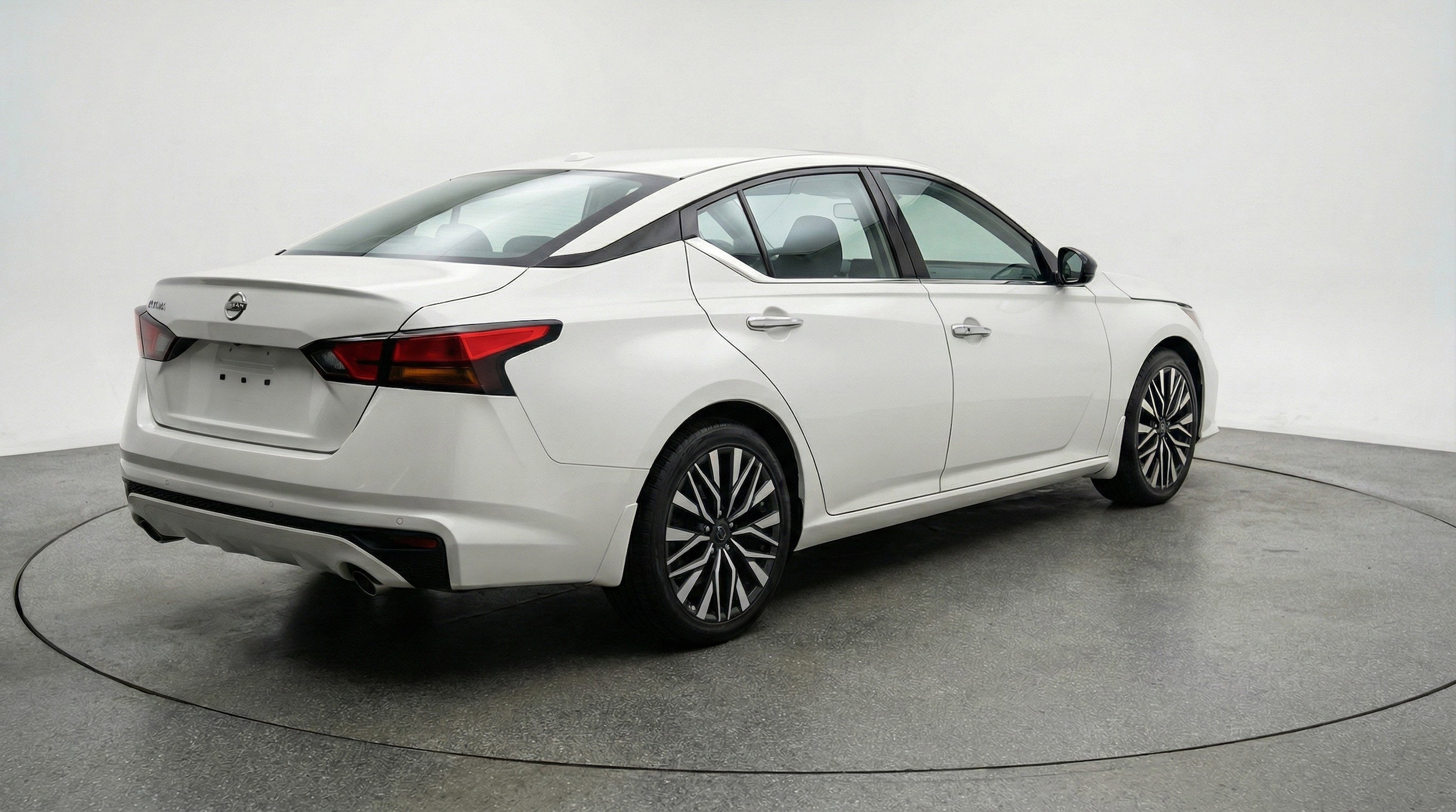 Thumbnail: 2025 Nissan Altima - 9