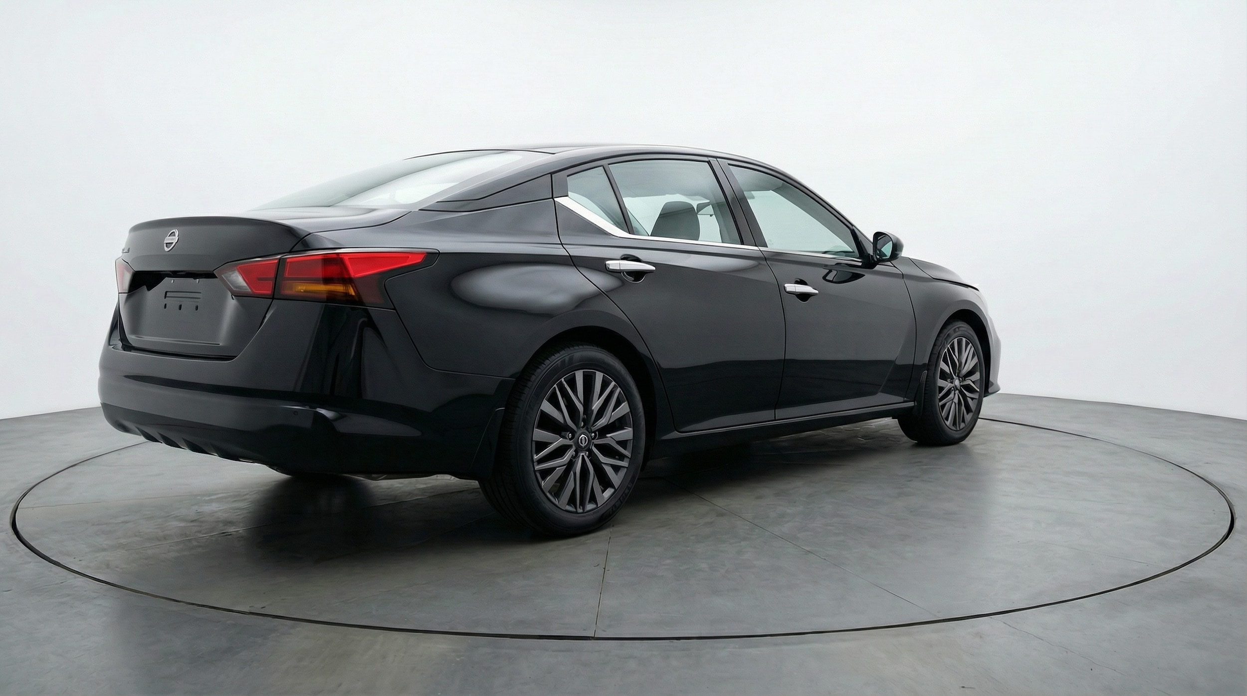 Thumbnail: 2025 Nissan Altima - 7