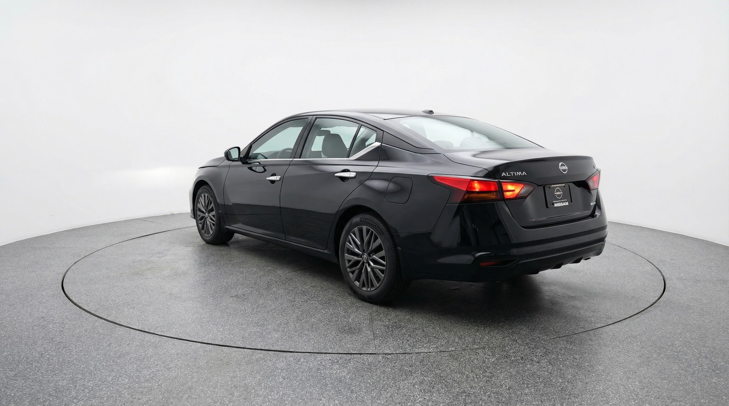 Thumbnail: 2025 Nissan Altima - 5