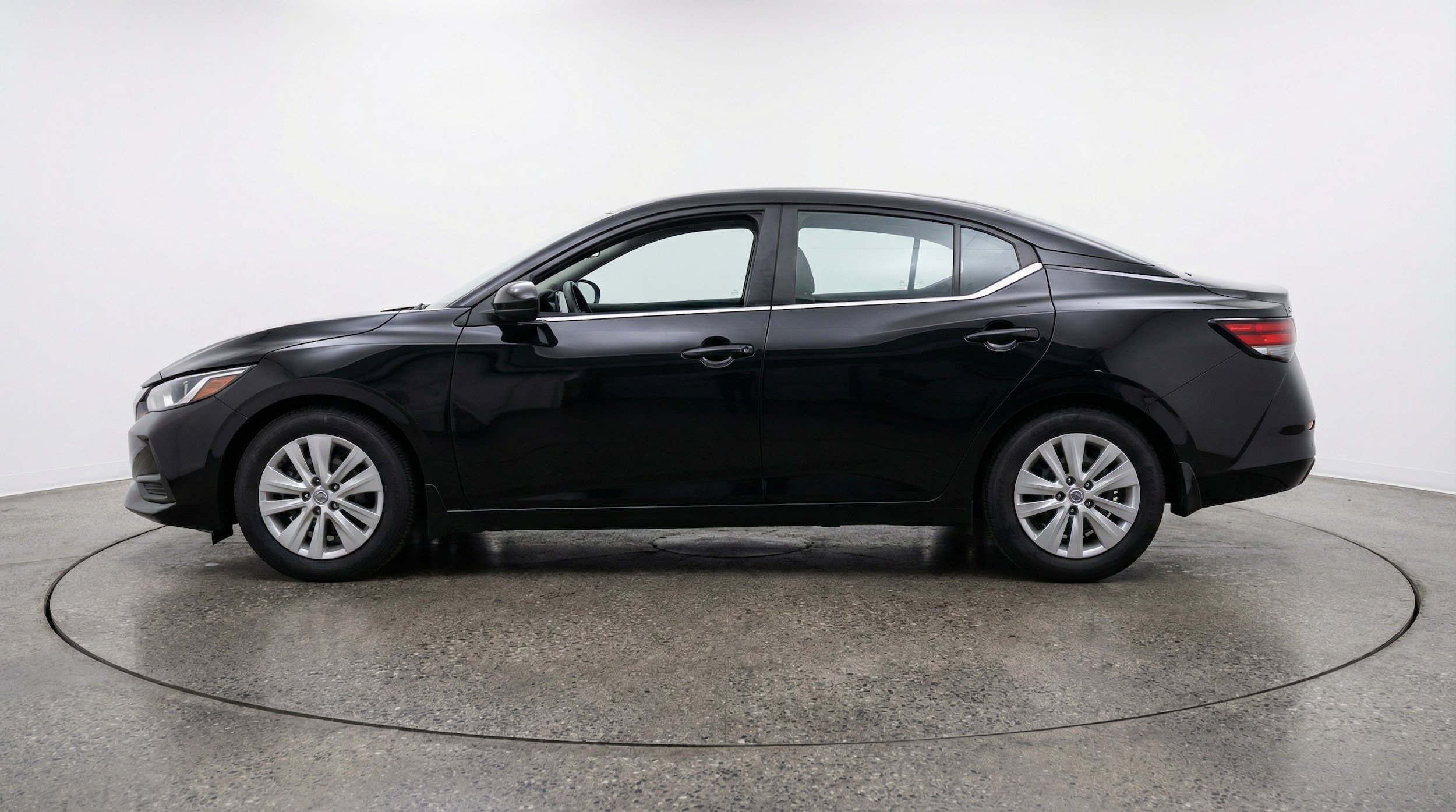 Thumbnail: 2025 Nissan Sentra - 4