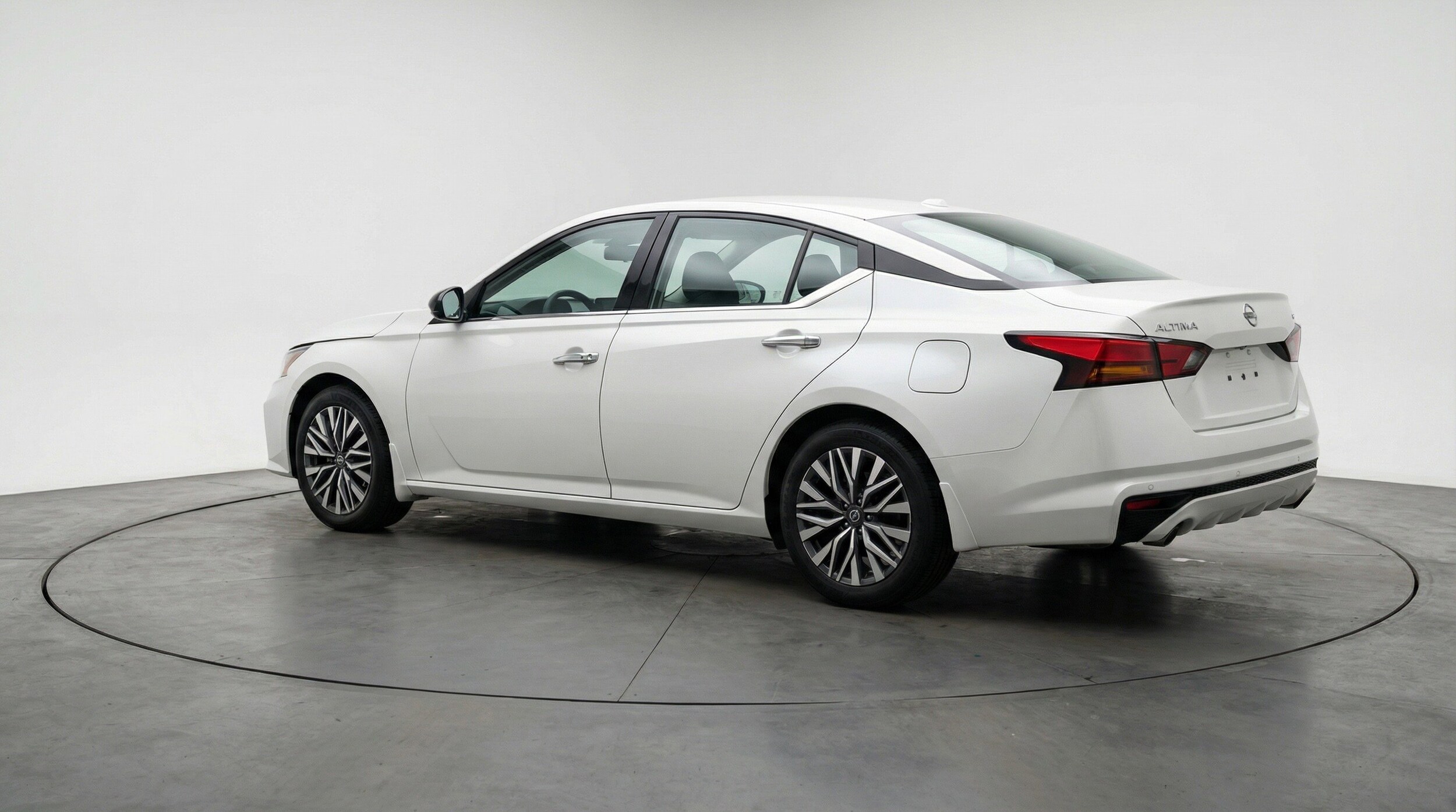 Thumbnail: 2025 Nissan Altima - 6