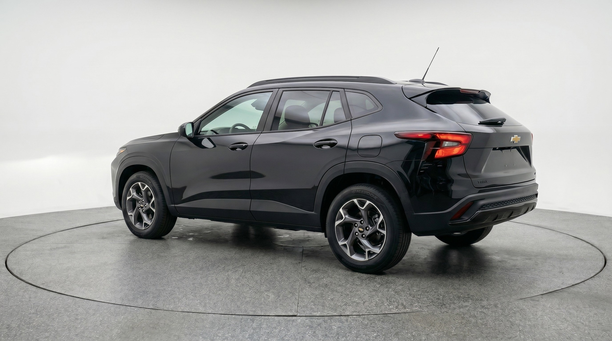 Thumbnail: 2025 Chevrolet Trax - 6