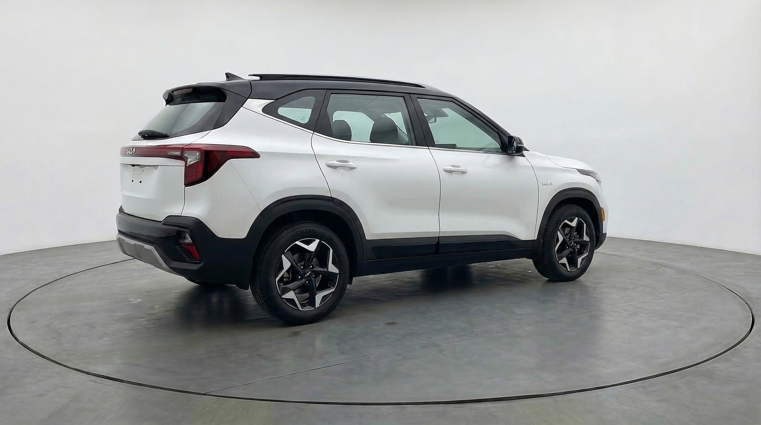 Thumbnail: 2025 Kia Seltos - 9