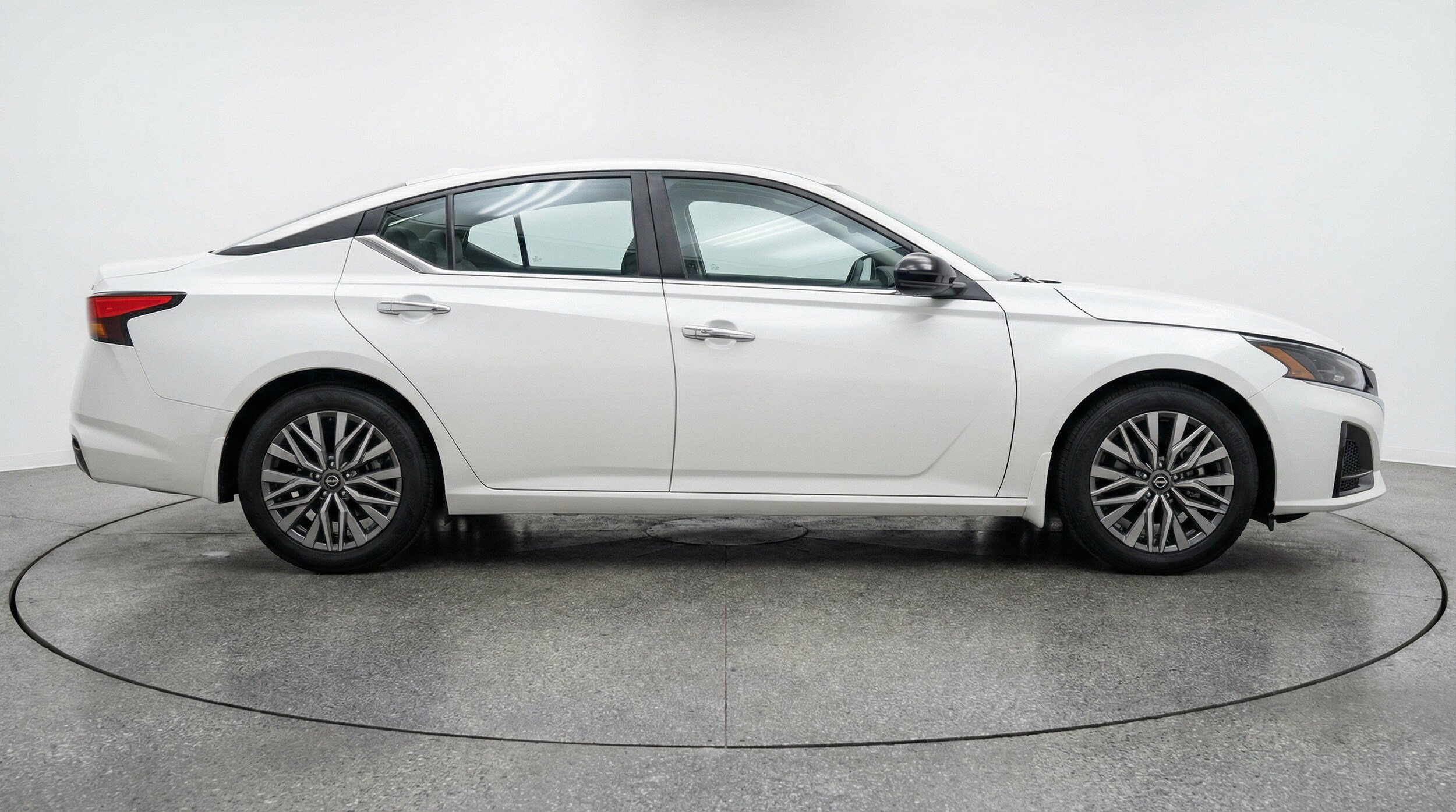 Thumbnail: 2025 Nissan Altima - 11