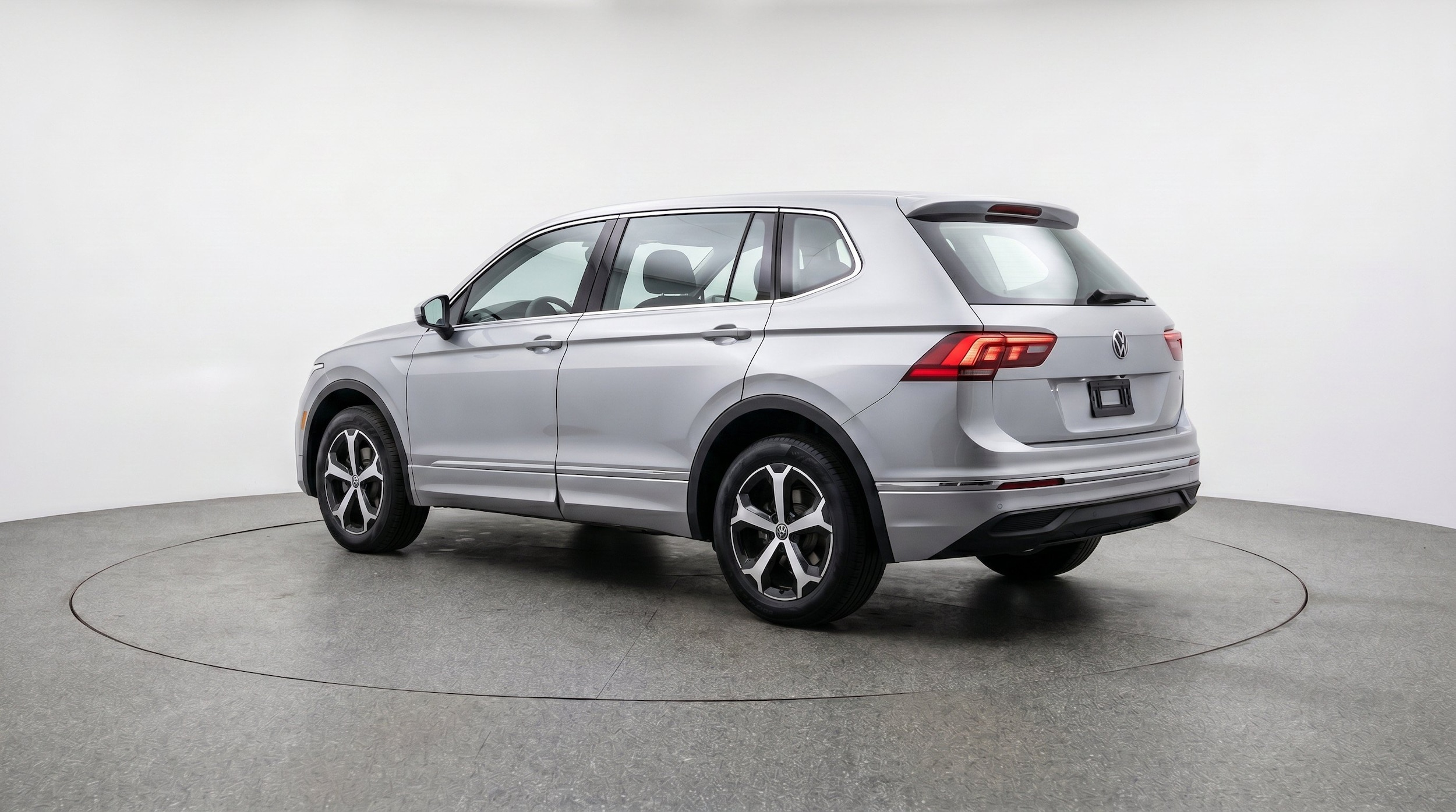 Thumbnail: 2026 Volkswagen Tiguan - 6