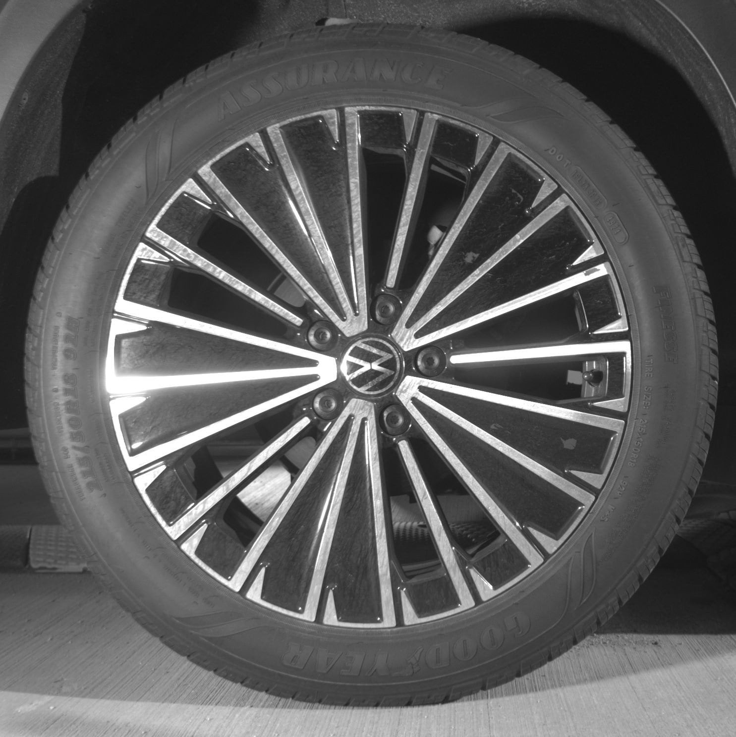 Thumbnail: 2025 Volkswagen Taos - 15