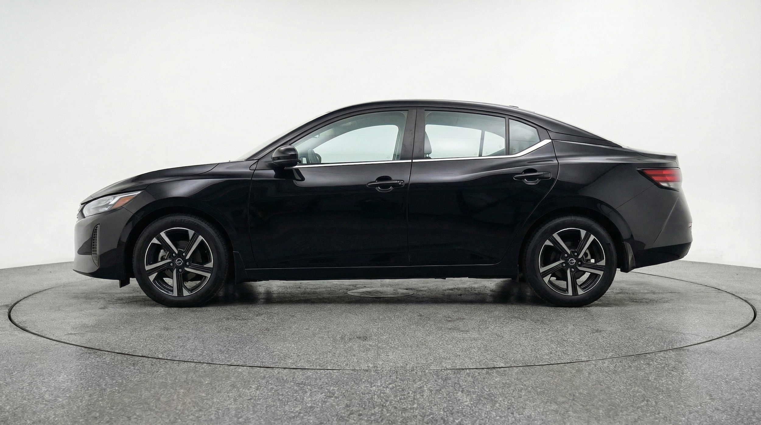 Thumbnail: 2025 Nissan Sentra - 5