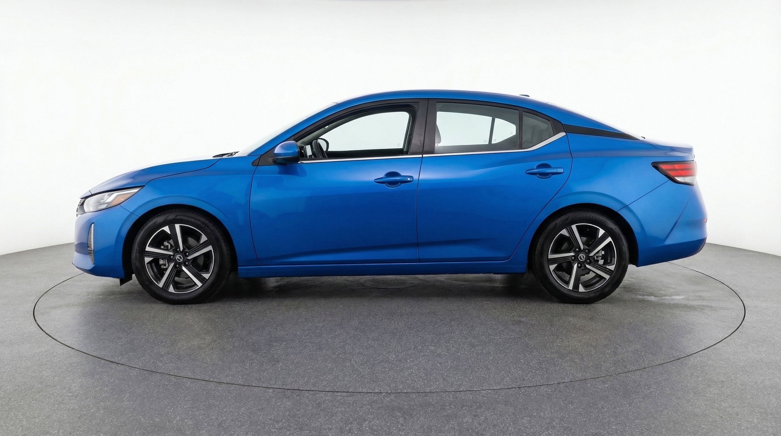 Thumbnail: 2025 Nissan Sentra - 5