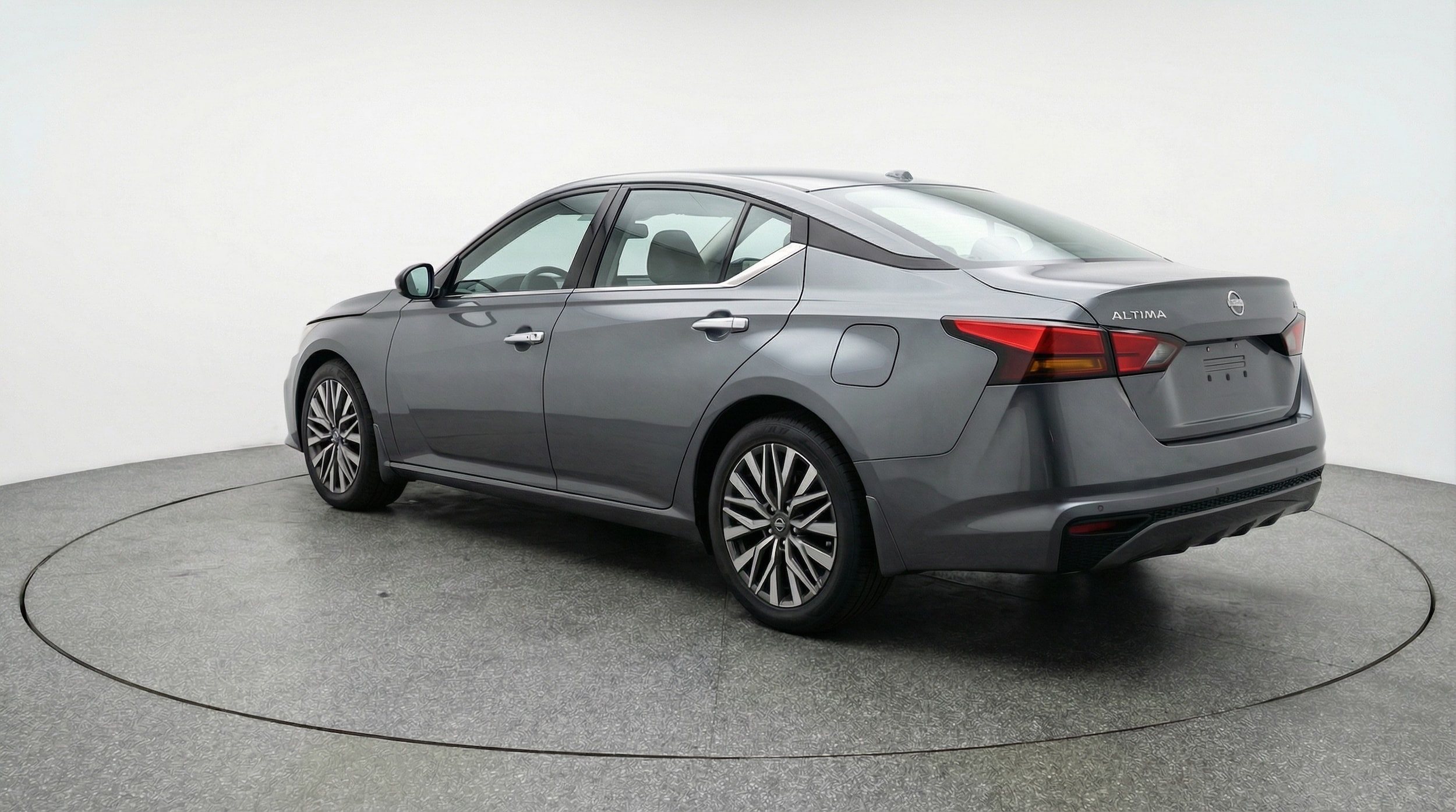 Thumbnail: 2025 Nissan Altima - 5