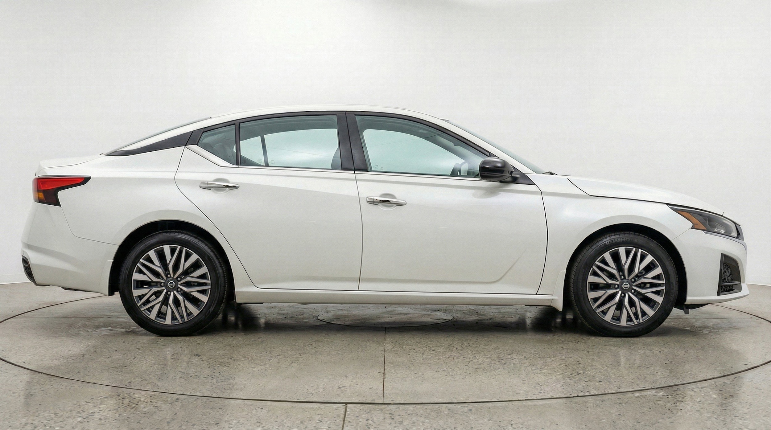 Thumbnail: 2025 Nissan Altima - 11