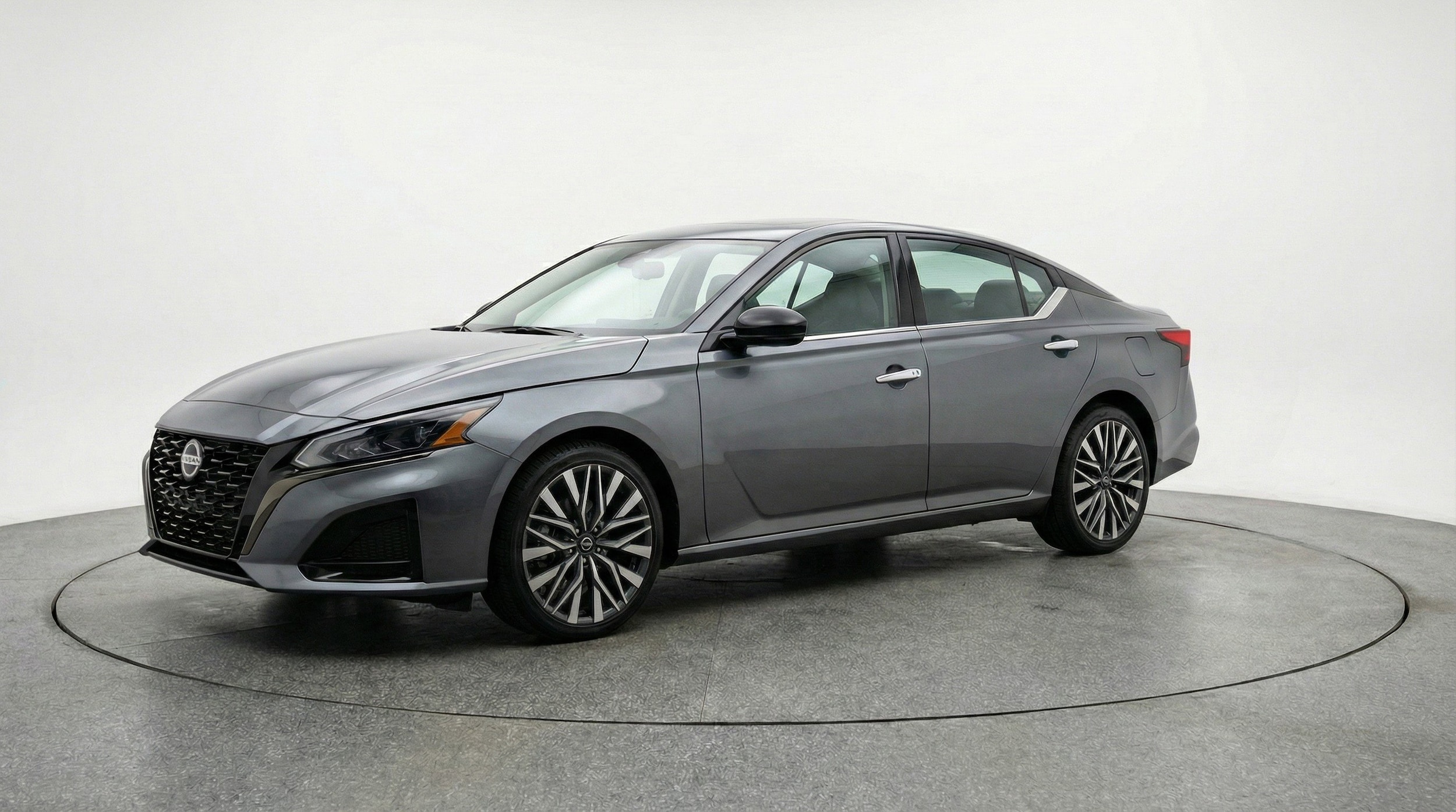 Thumbnail: 2025 Nissan Altima - 3