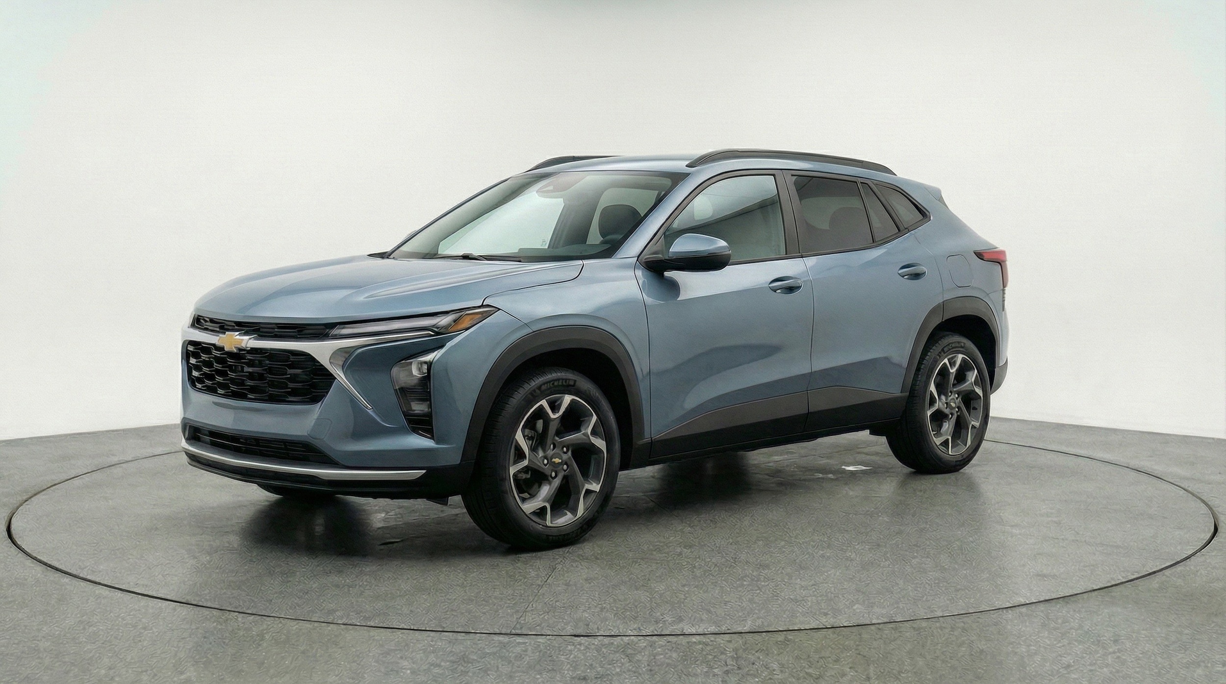 Thumbnail: 2025 Chevrolet Trax - 3