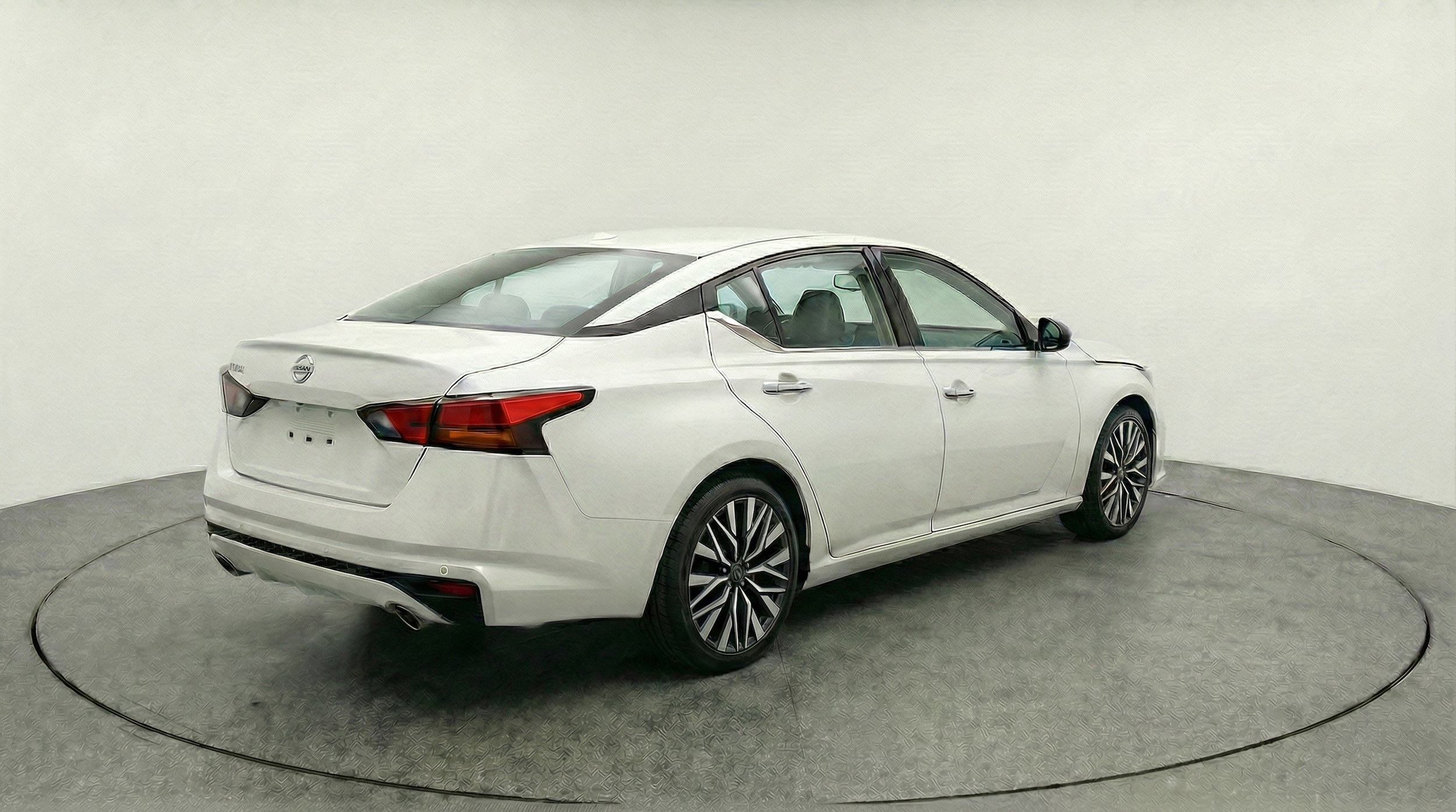 Thumbnail: 2025 Nissan Altima - 9