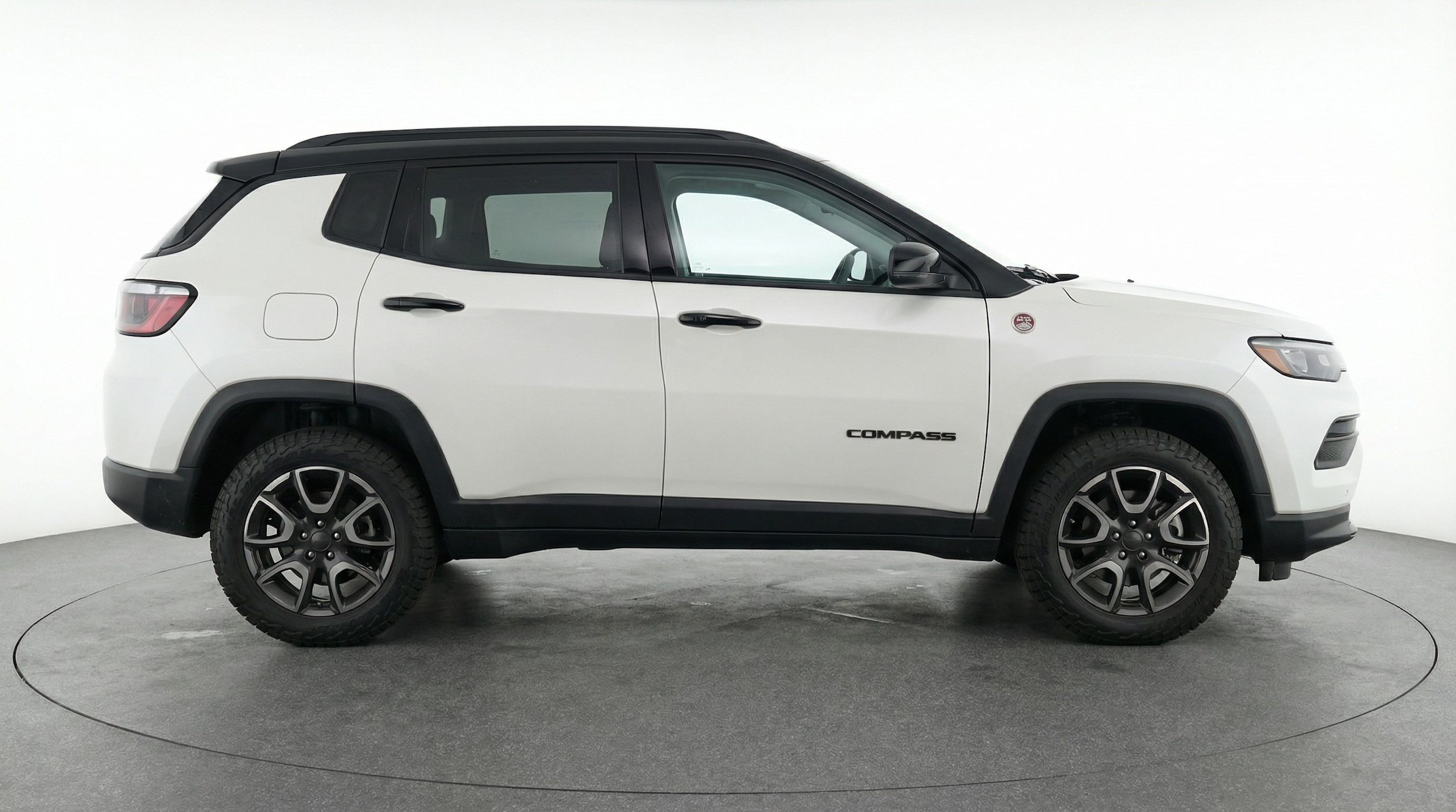 Thumbnail: 2025 Jeep Compass - 8