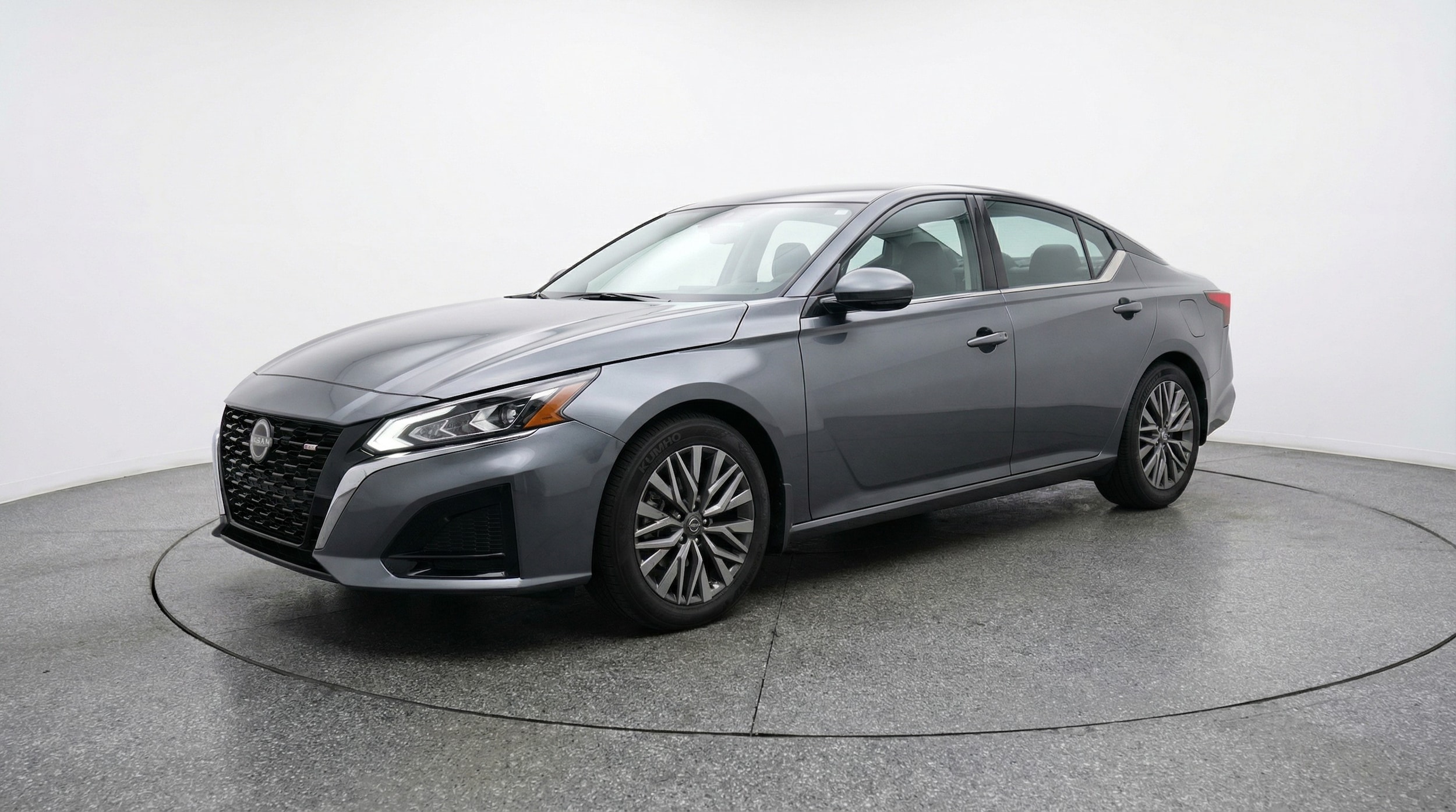 Thumbnail: 2025 Nissan Altima - 3