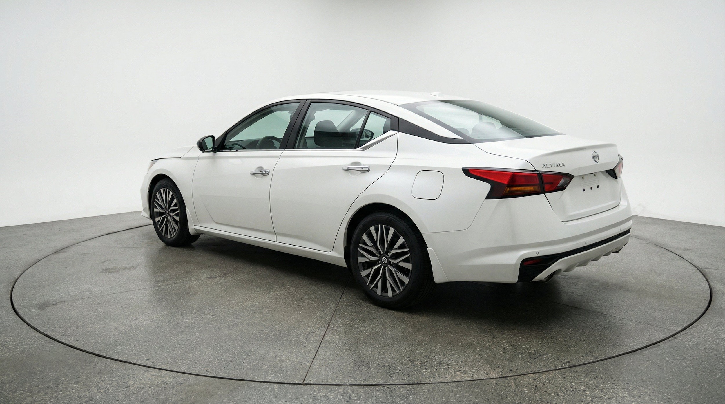 Thumbnail: 2025 Nissan Altima - 6