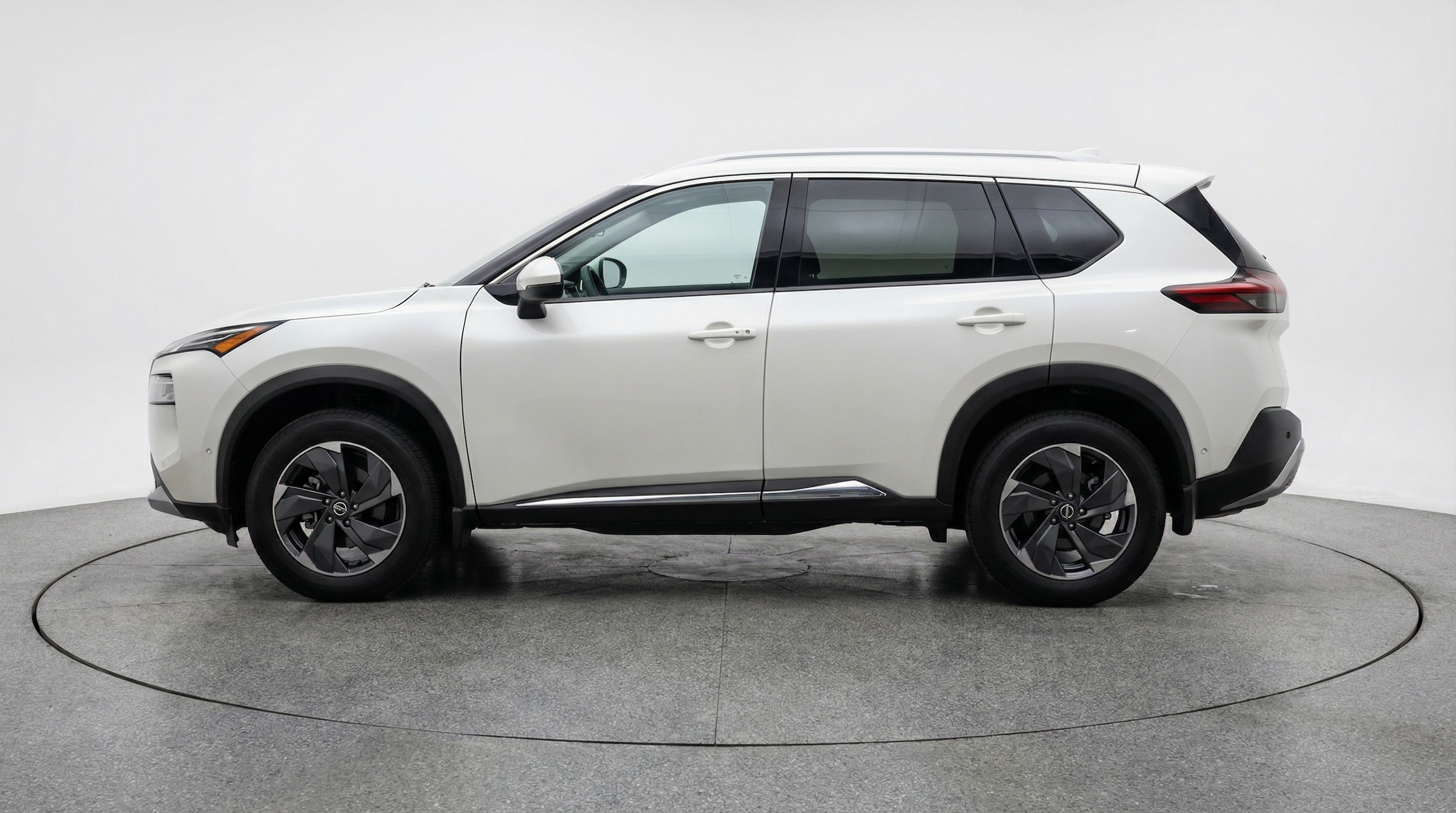 Thumbnail: 2025 Nissan Rogue - 4