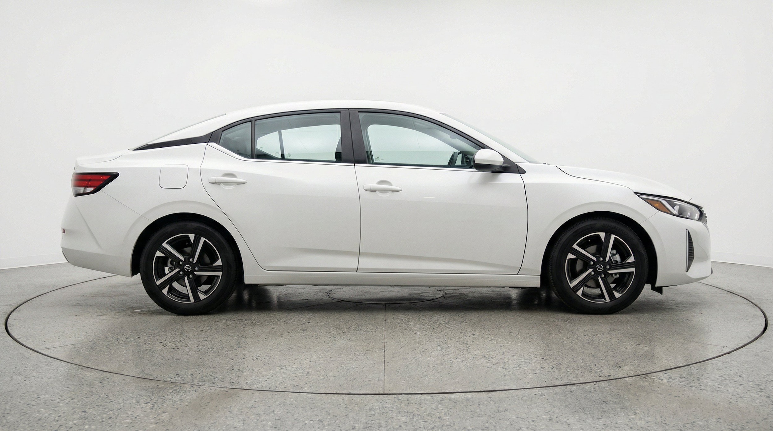 Thumbnail: 2025 Nissan Sentra - 11