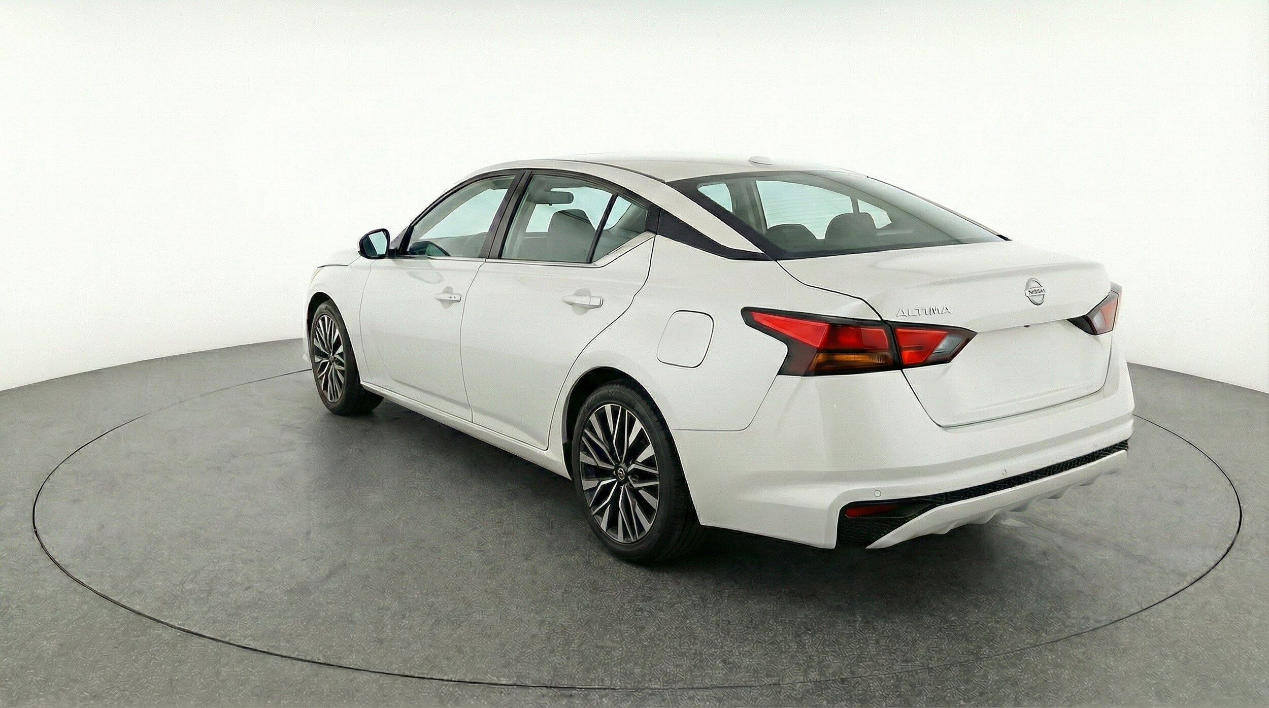 Thumbnail: 2025 Nissan Altima - 6