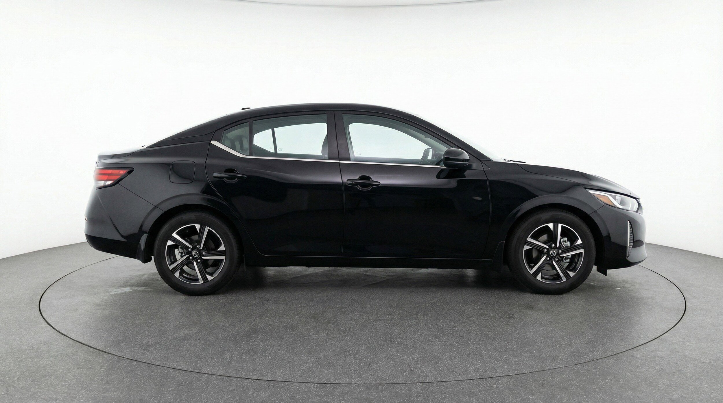 Thumbnail: 2025 Nissan Sentra - 11