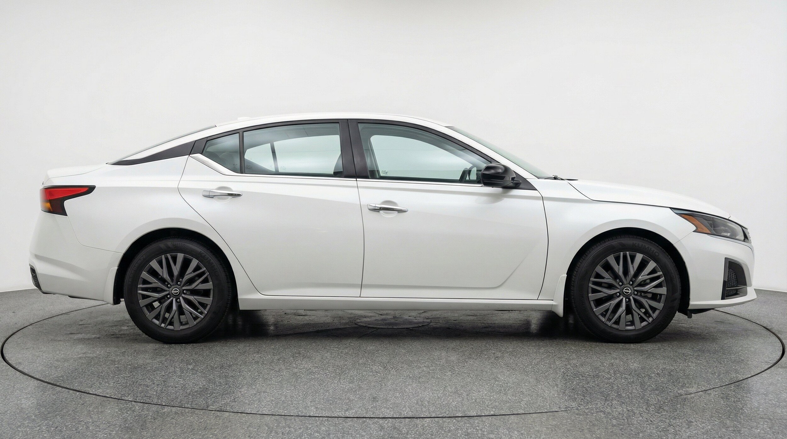 Thumbnail: 2025 Nissan Altima - 11
