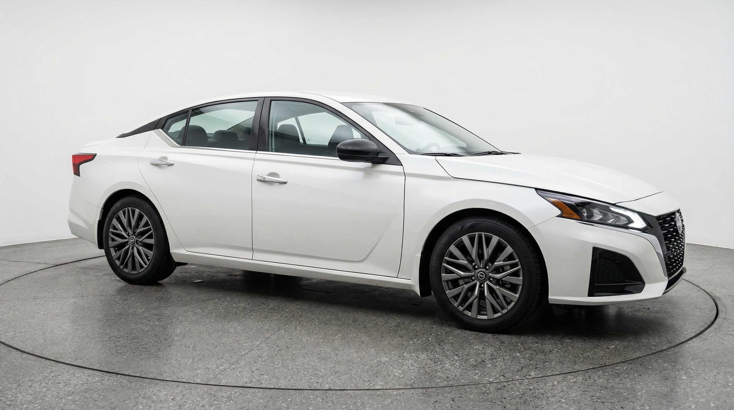 Thumbnail: 2025 Nissan Altima - 1