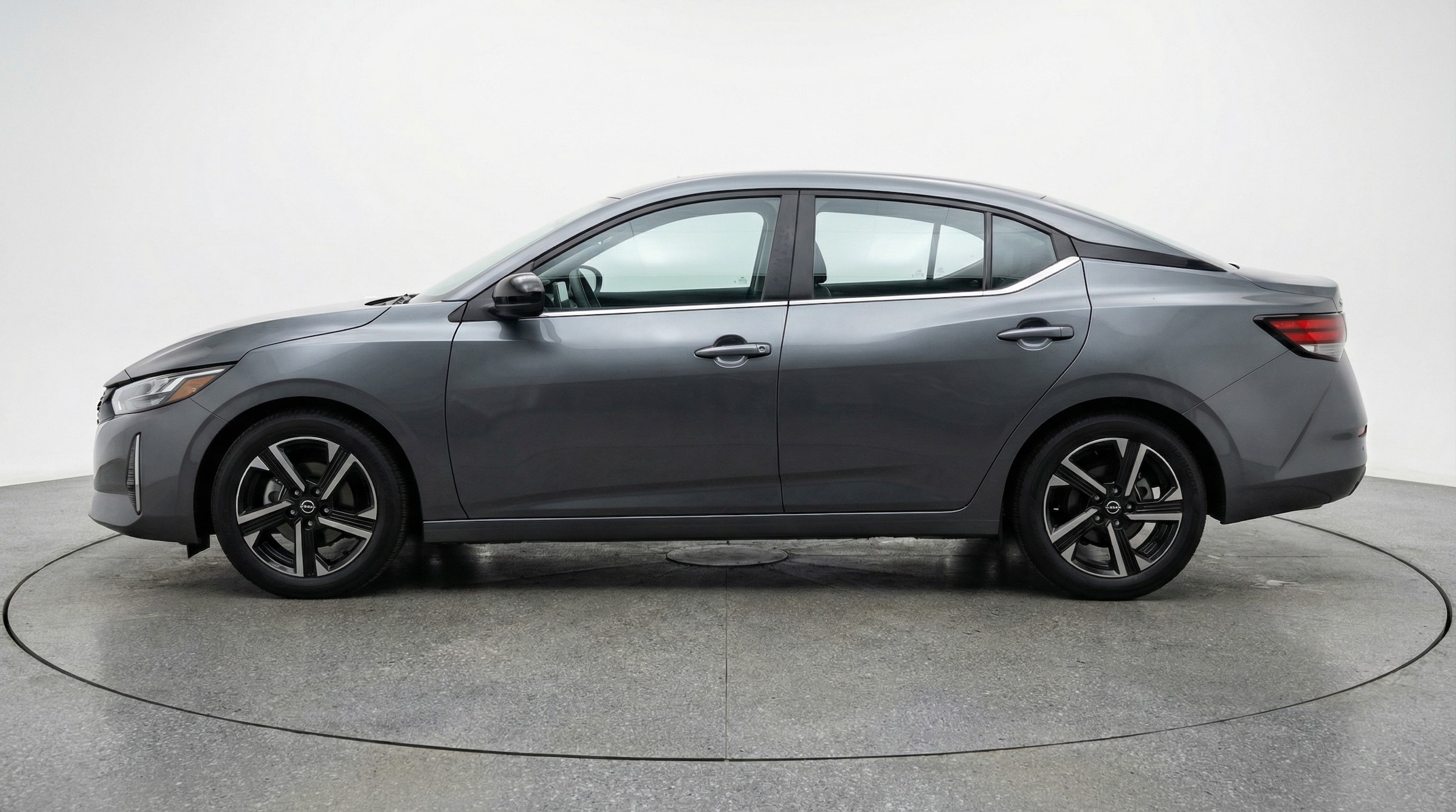 Thumbnail: 2025 Nissan Sentra - 4