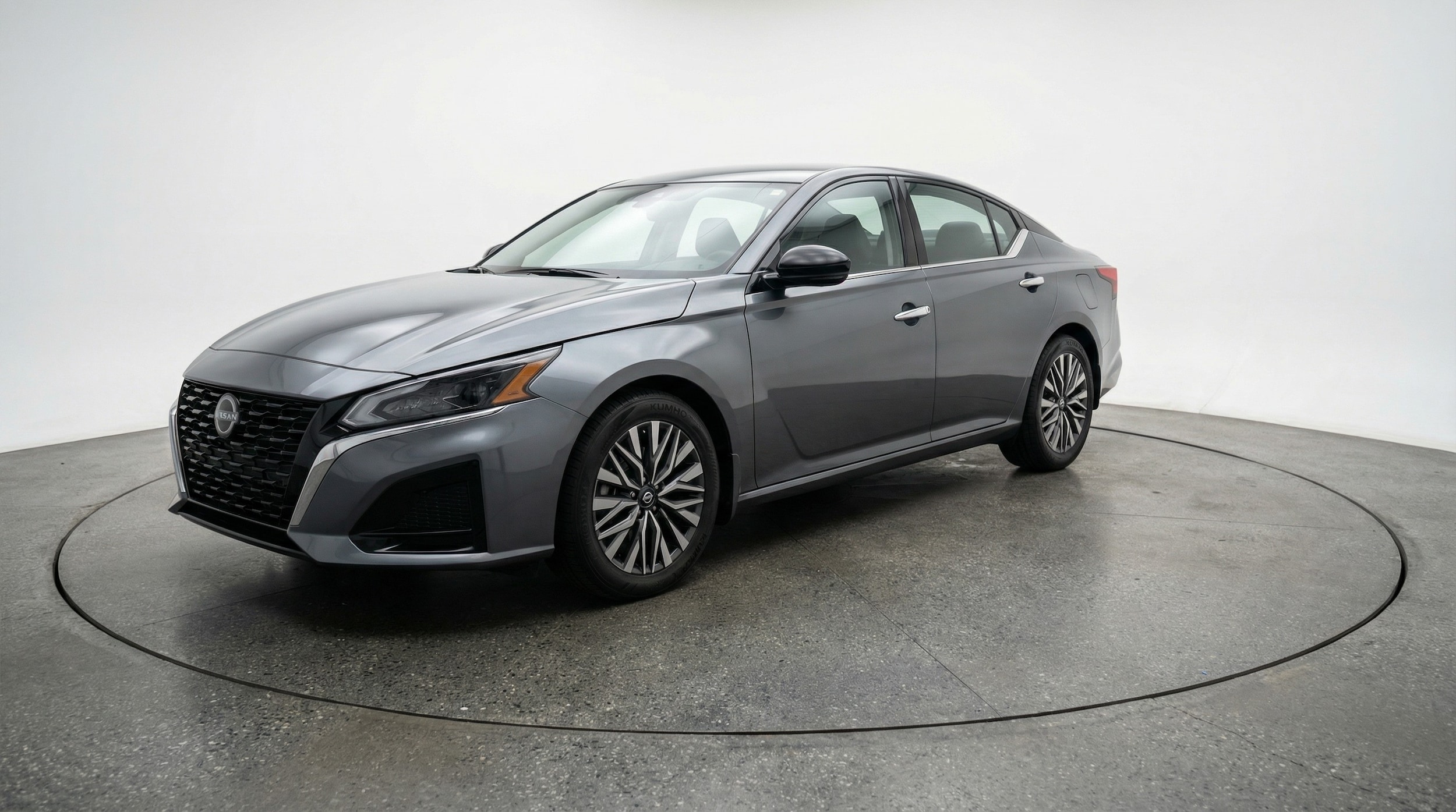 Thumbnail: 2025 Nissan Altima - 3