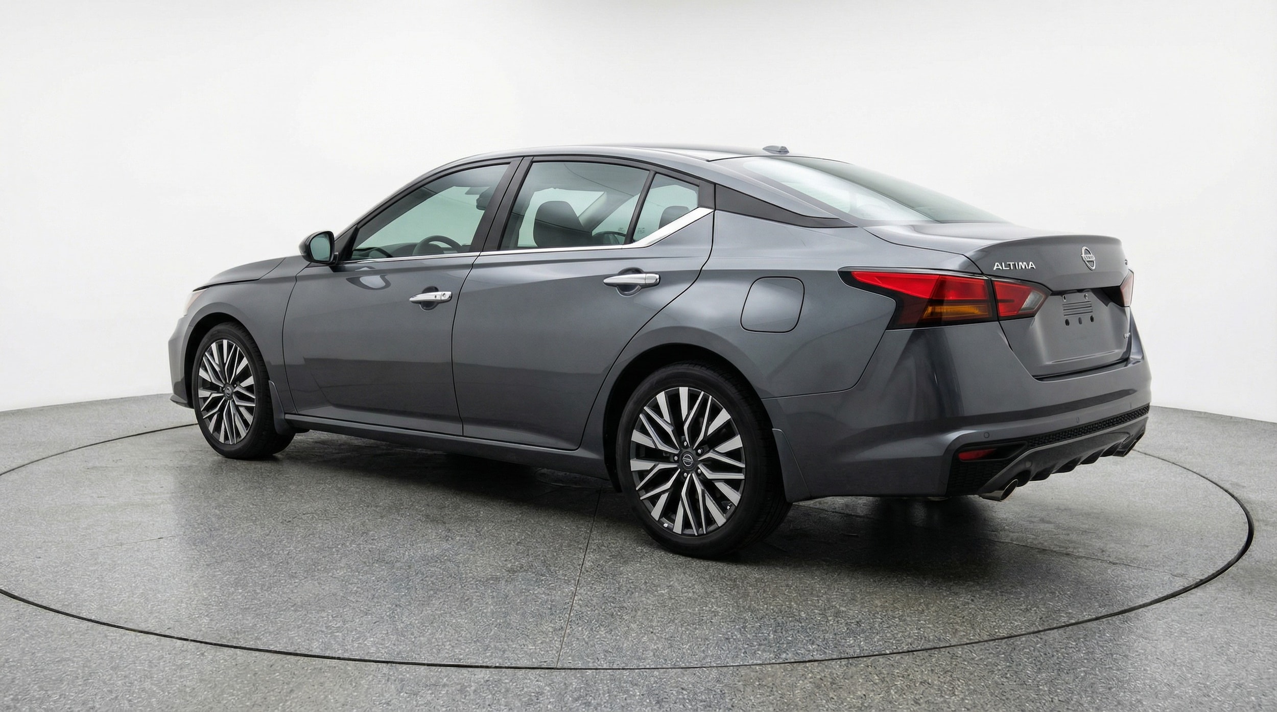 Thumbnail: 2025 Nissan Altima - 5