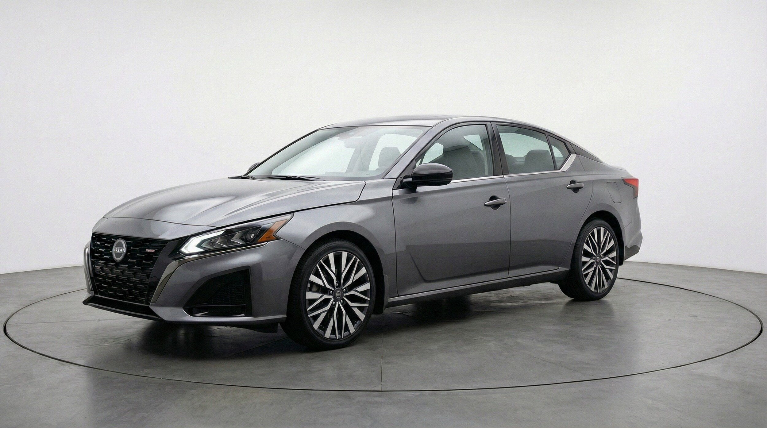Thumbnail: 2025 Nissan Altima - 3