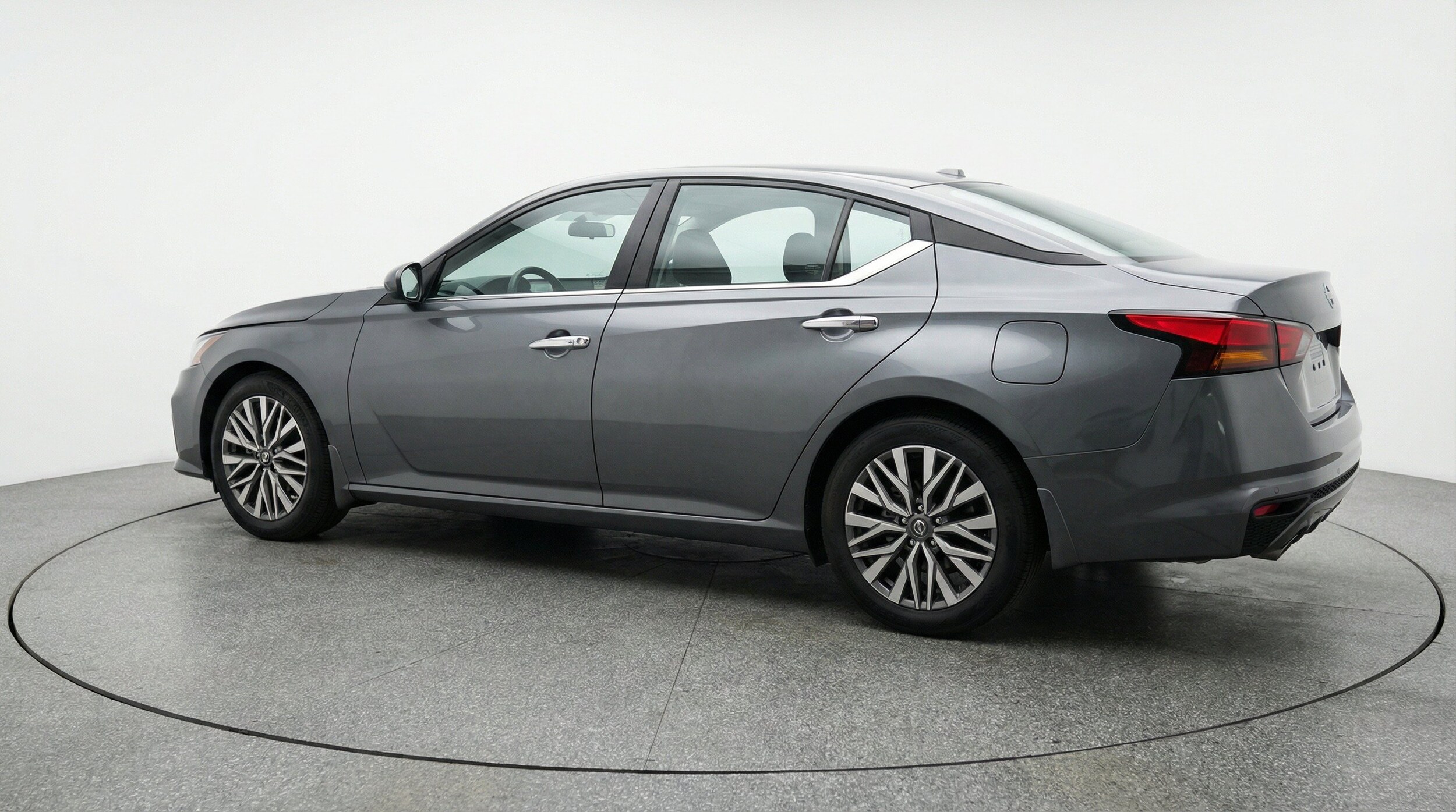 Thumbnail: 2025 Nissan Altima - 6