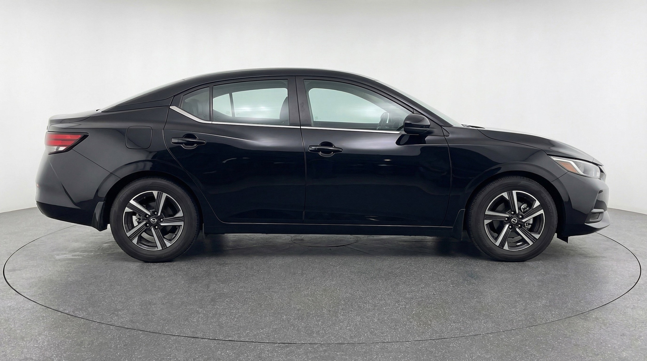 Thumbnail: 2025 Nissan Sentra - 11