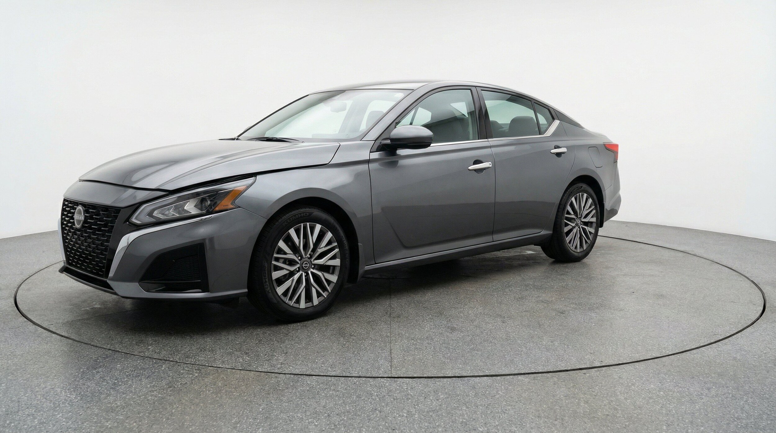 Thumbnail: 2025 Nissan Altima - 3