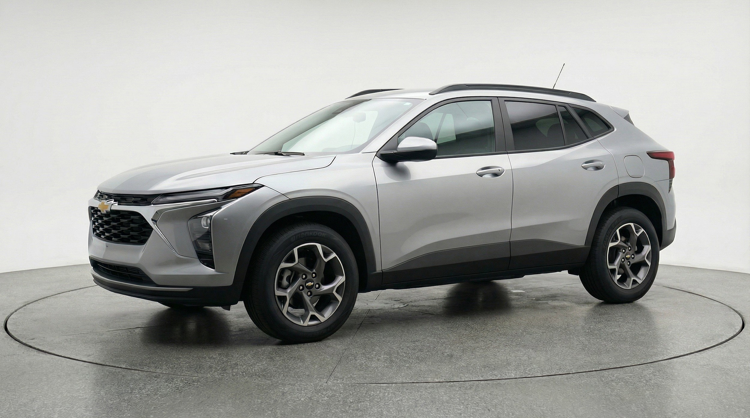 Thumbnail: 2025 Chevrolet Trax - 3