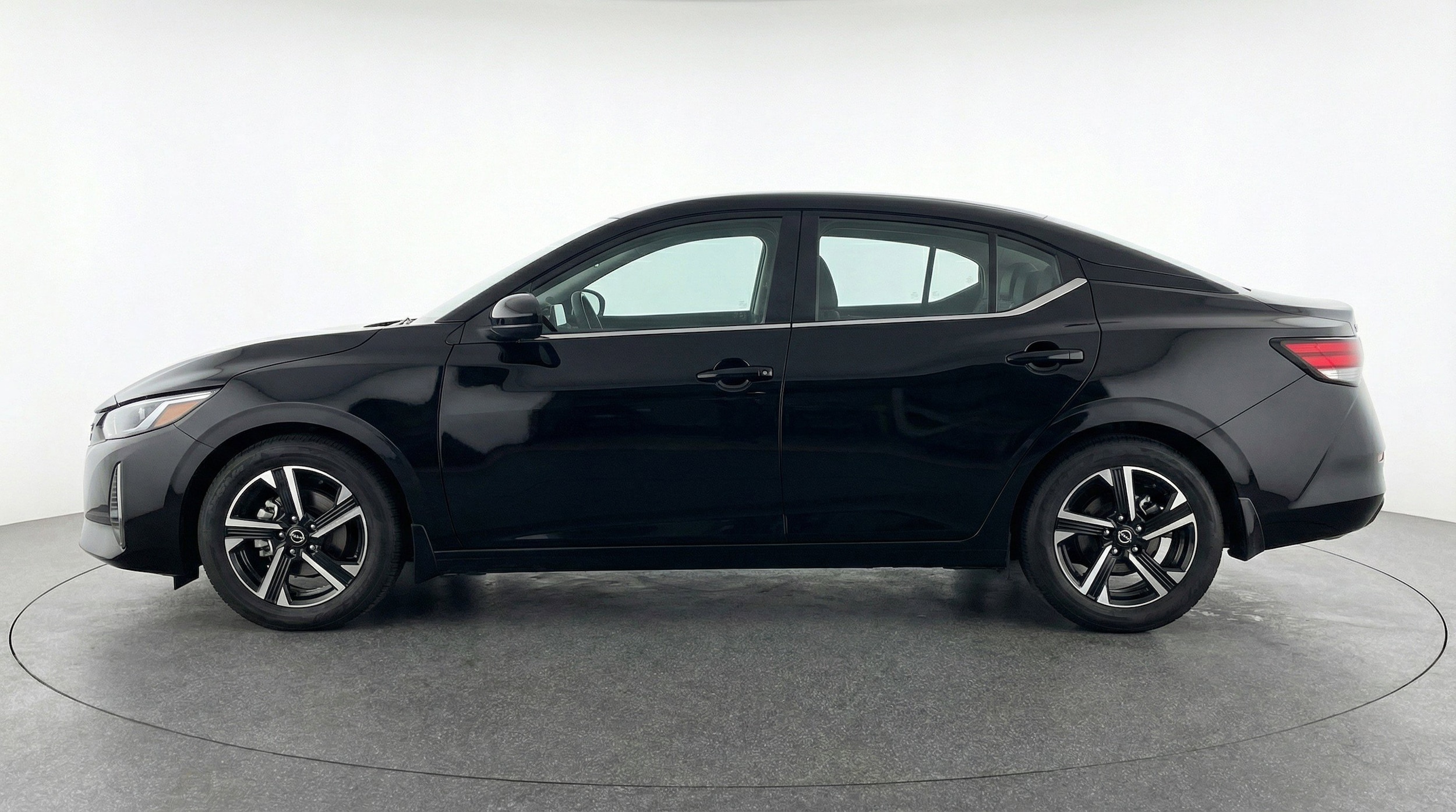 Thumbnail: 2025 Nissan Sentra - 5