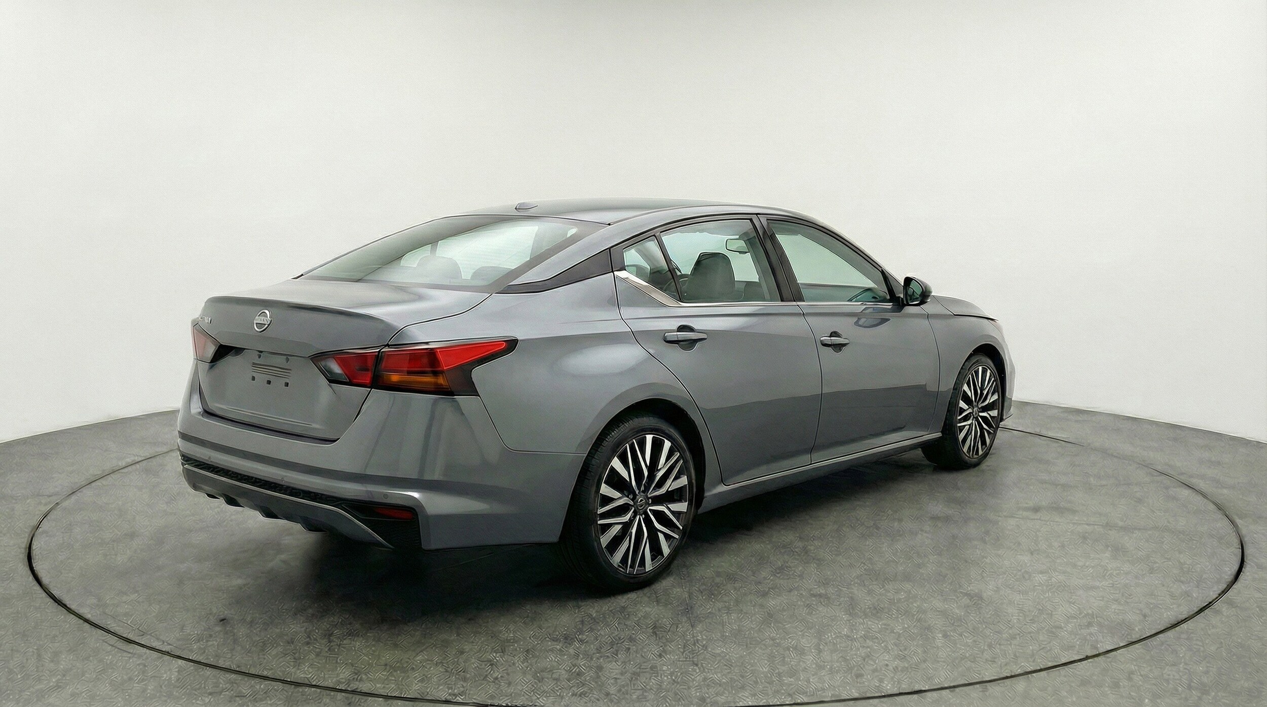 Thumbnail: 2025 Nissan Altima - 9