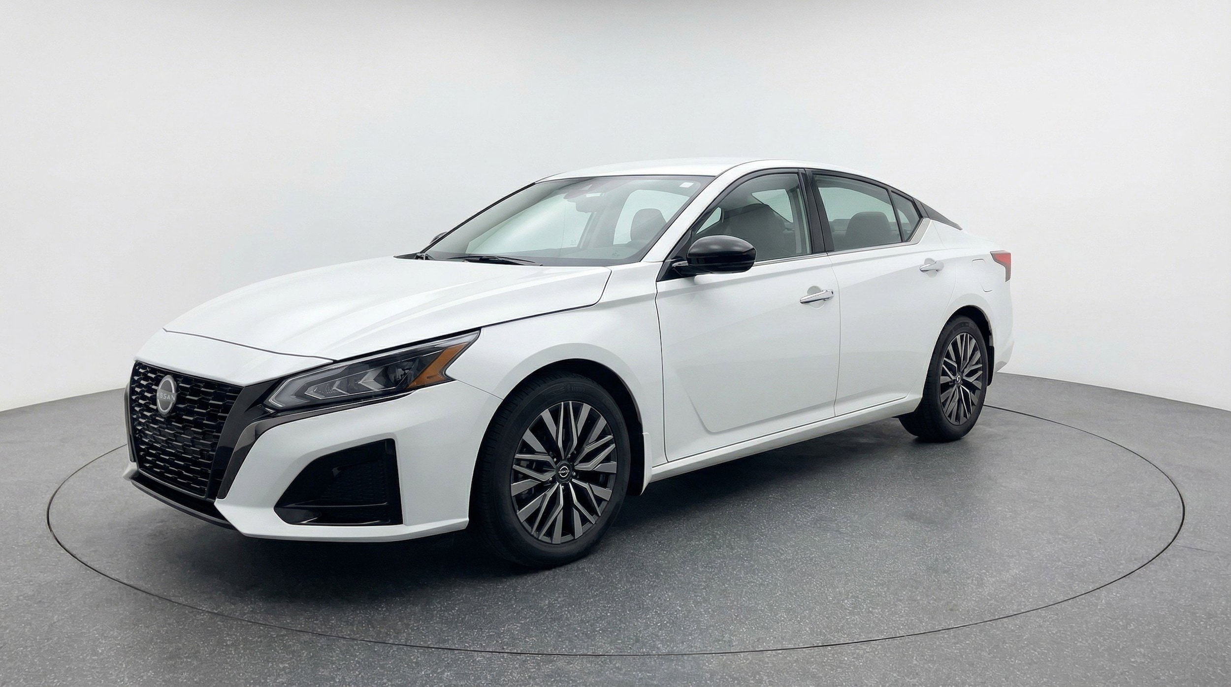 Thumbnail: 2025 Nissan Altima - 3