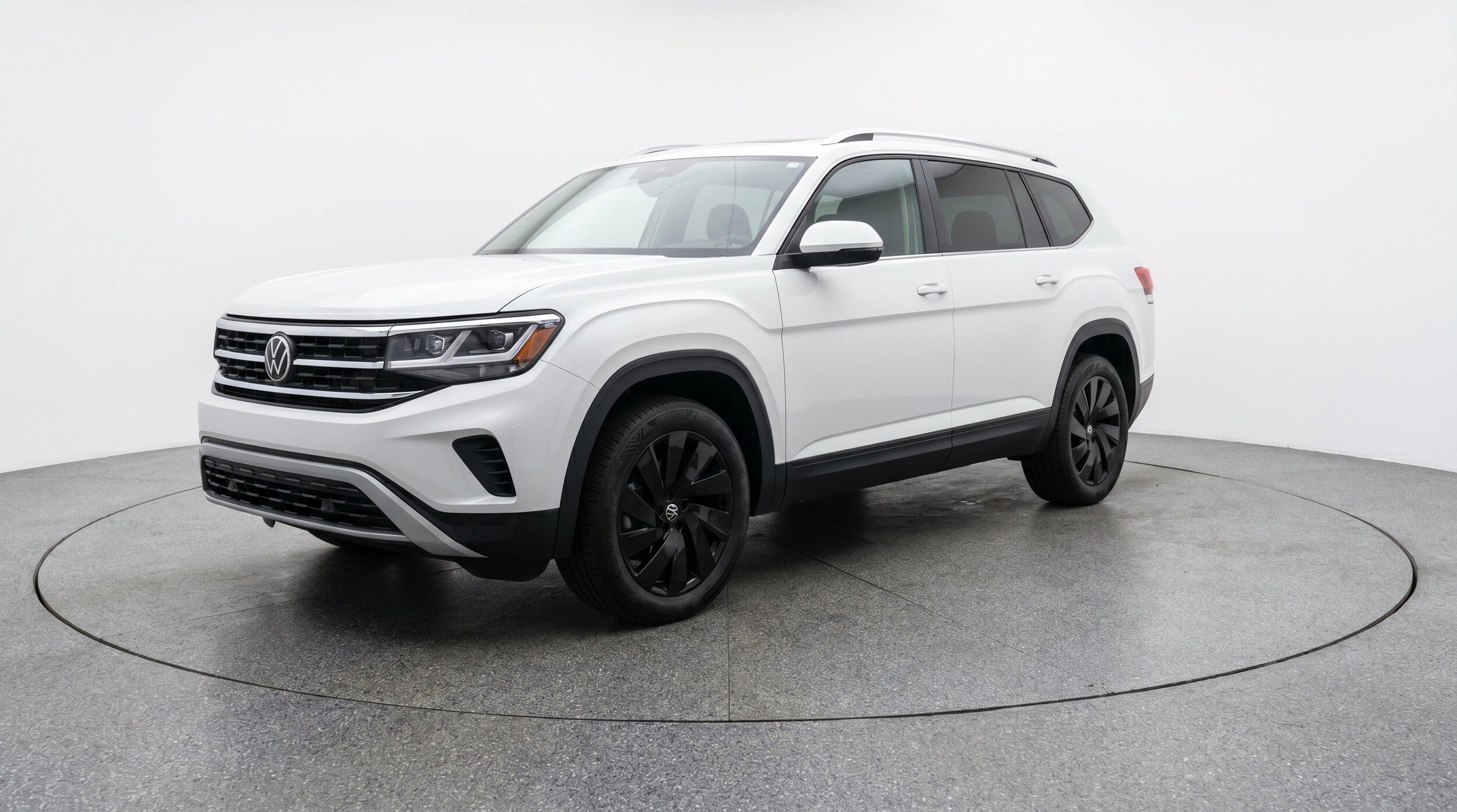 Thumbnail: 2026 Volkswagen Atlas - 3