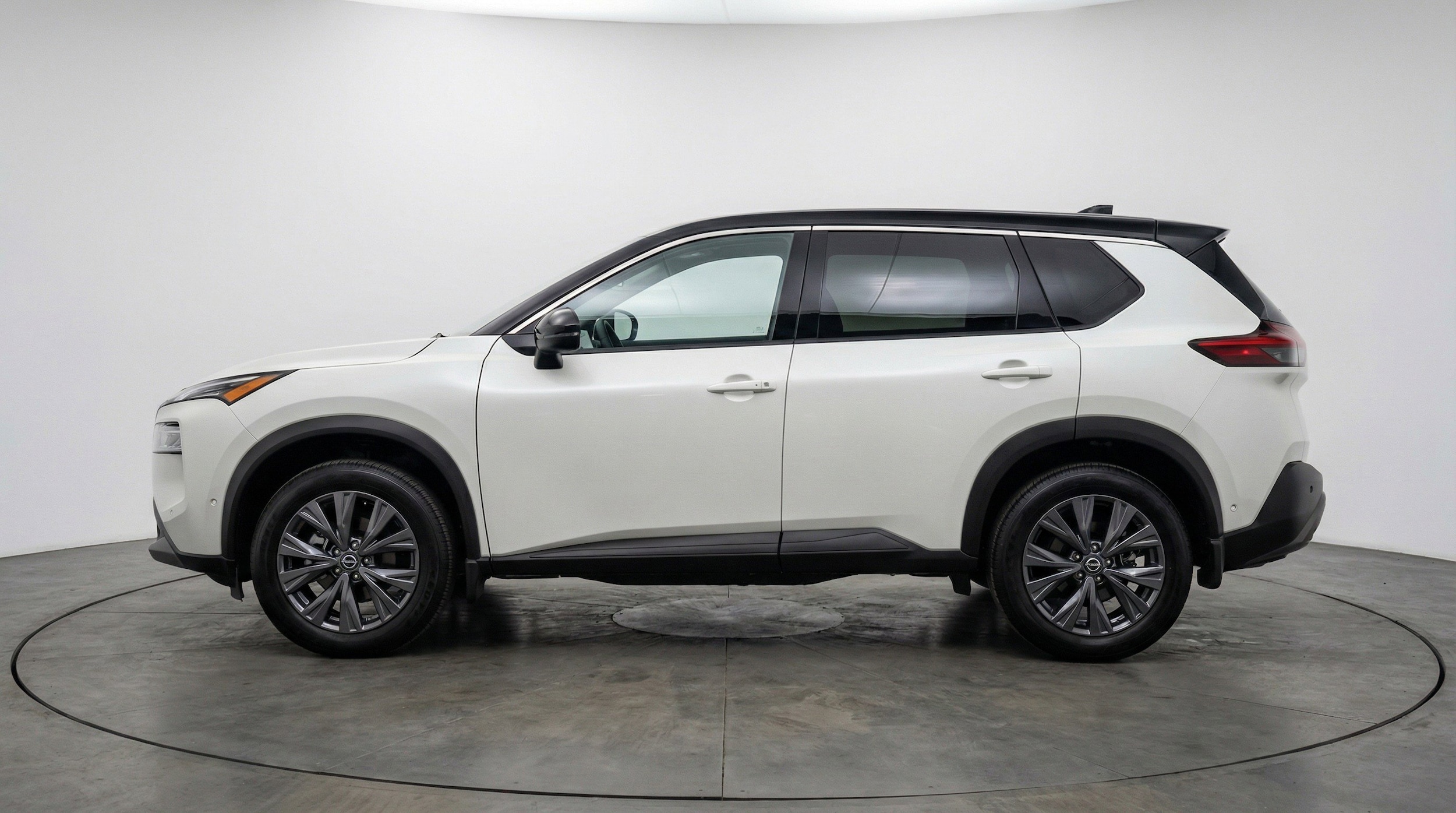 Thumbnail: 2025 Nissan Rogue - 5