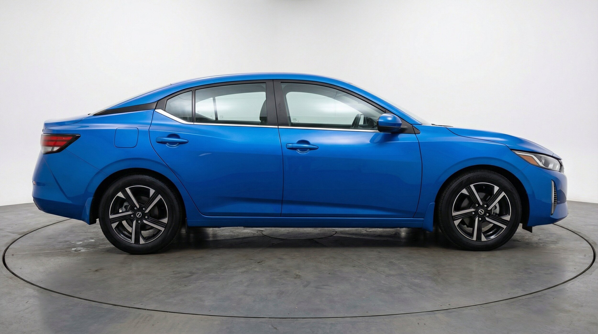 Thumbnail: 2025 Nissan Sentra - 11