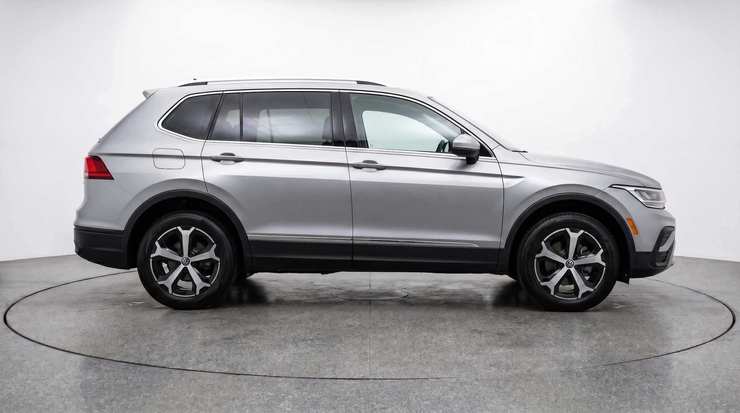 Thumbnail: 2026 Volkswagen Tiguan - 11