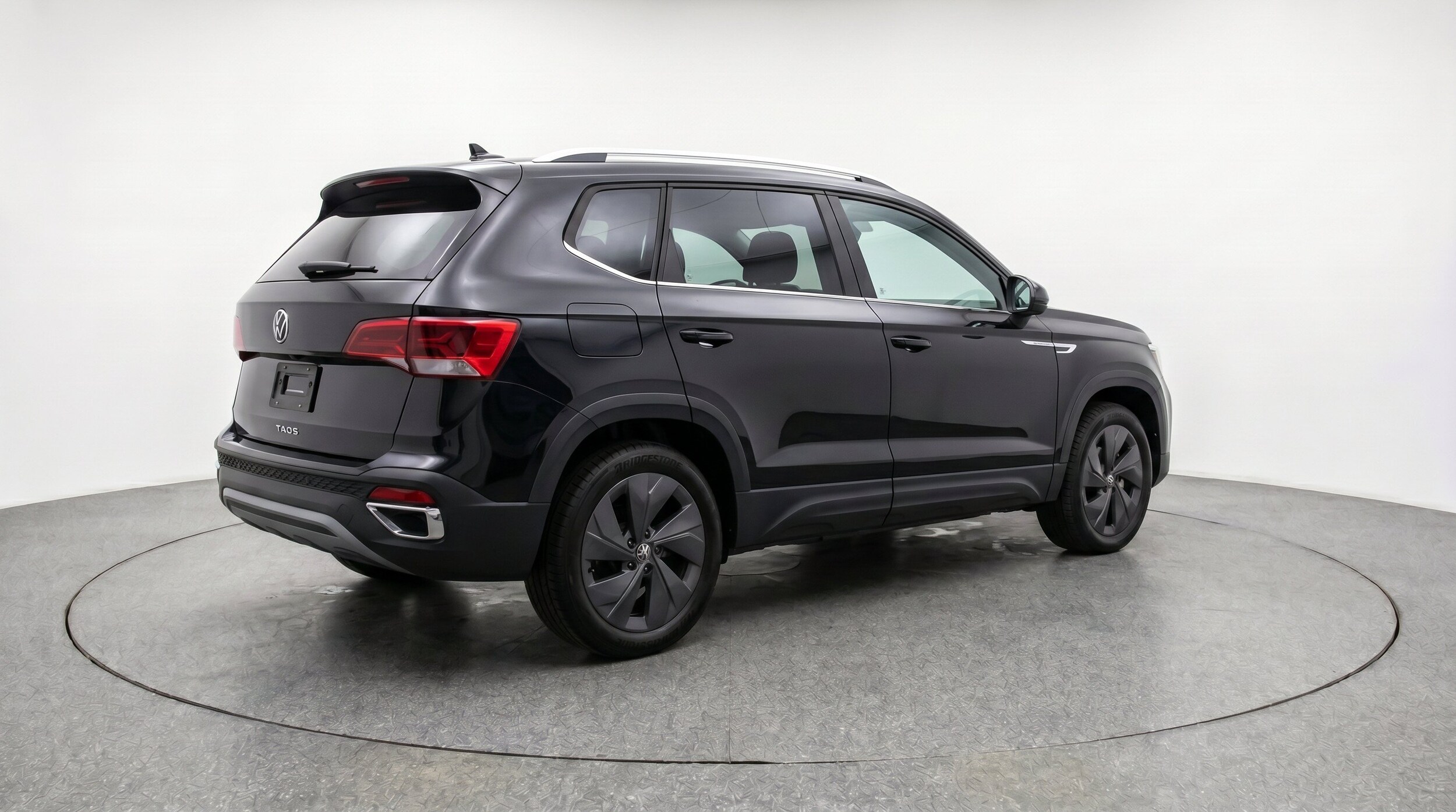 Thumbnail: 2025 Volkswagen Taos - 9