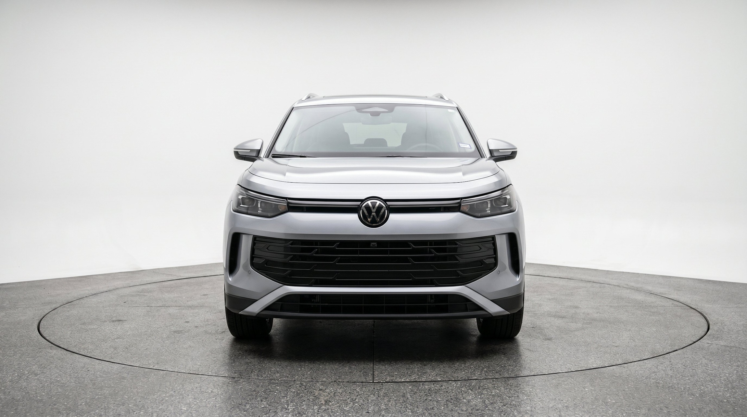 Thumbnail: 2026 Volkswagen Tiguan - 2